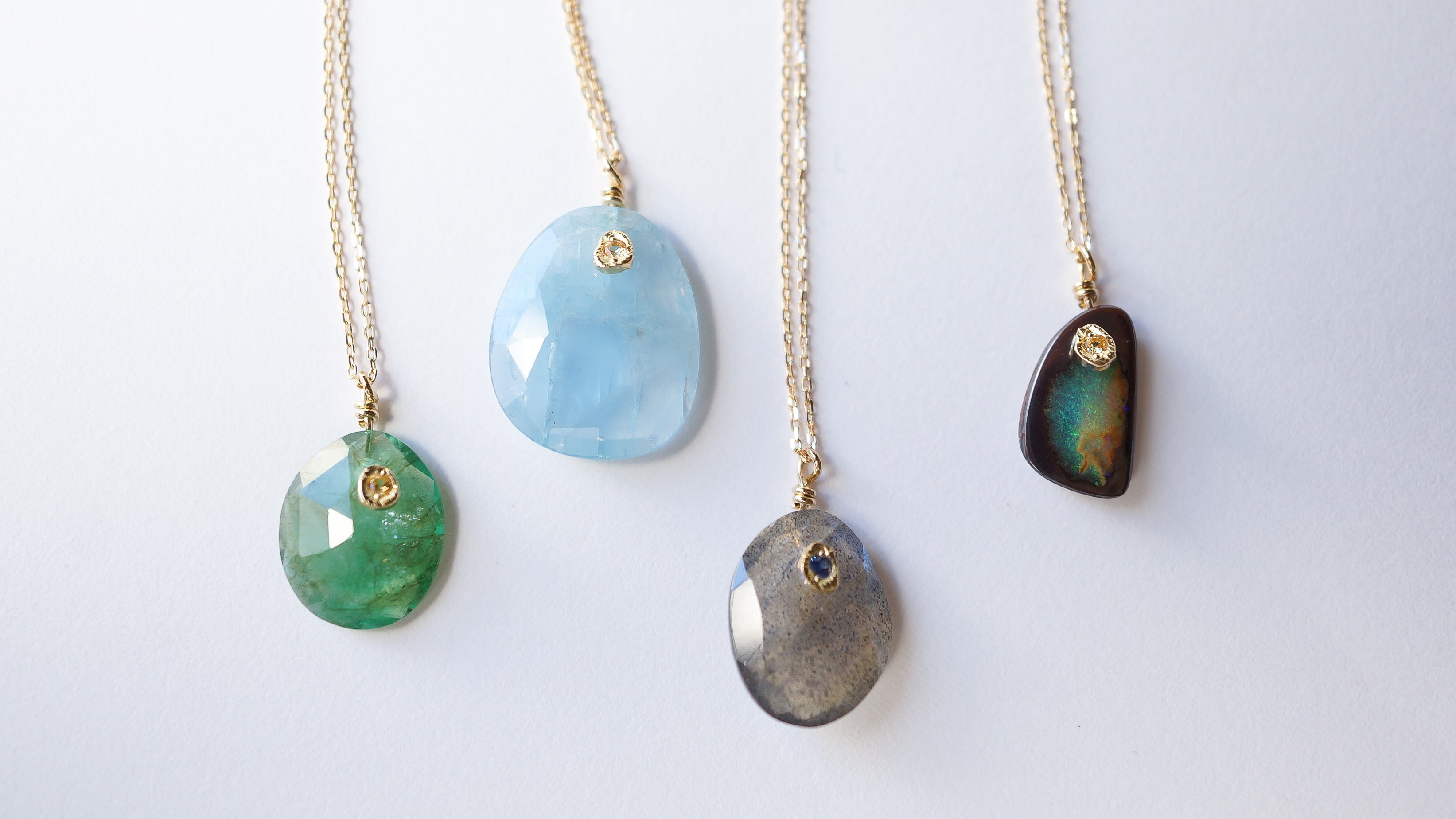 Flat Stone Necklace Top