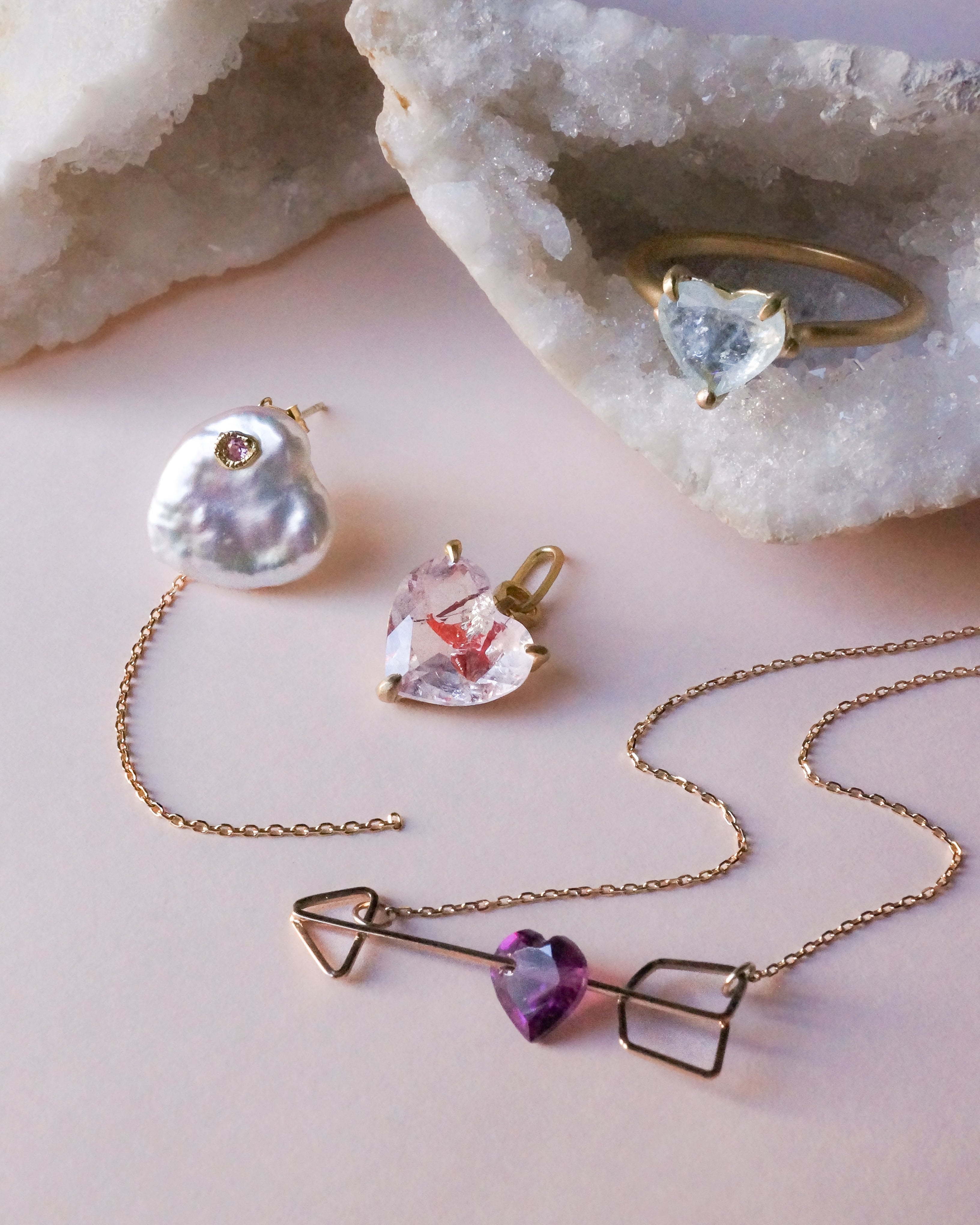Flat Pierced Earring - Pearl -