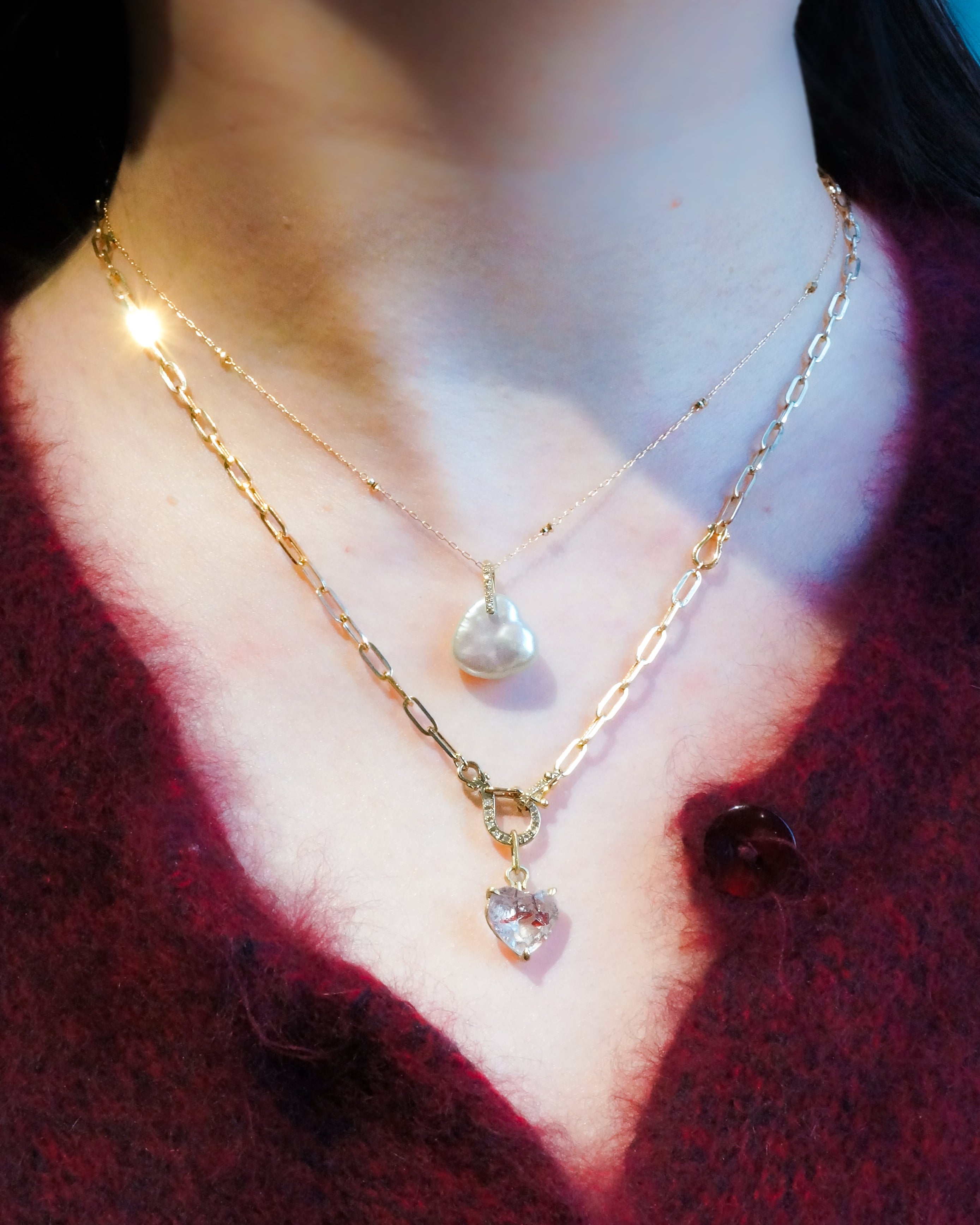 HorseShoe prong Necklace - Strawberry Quartz -