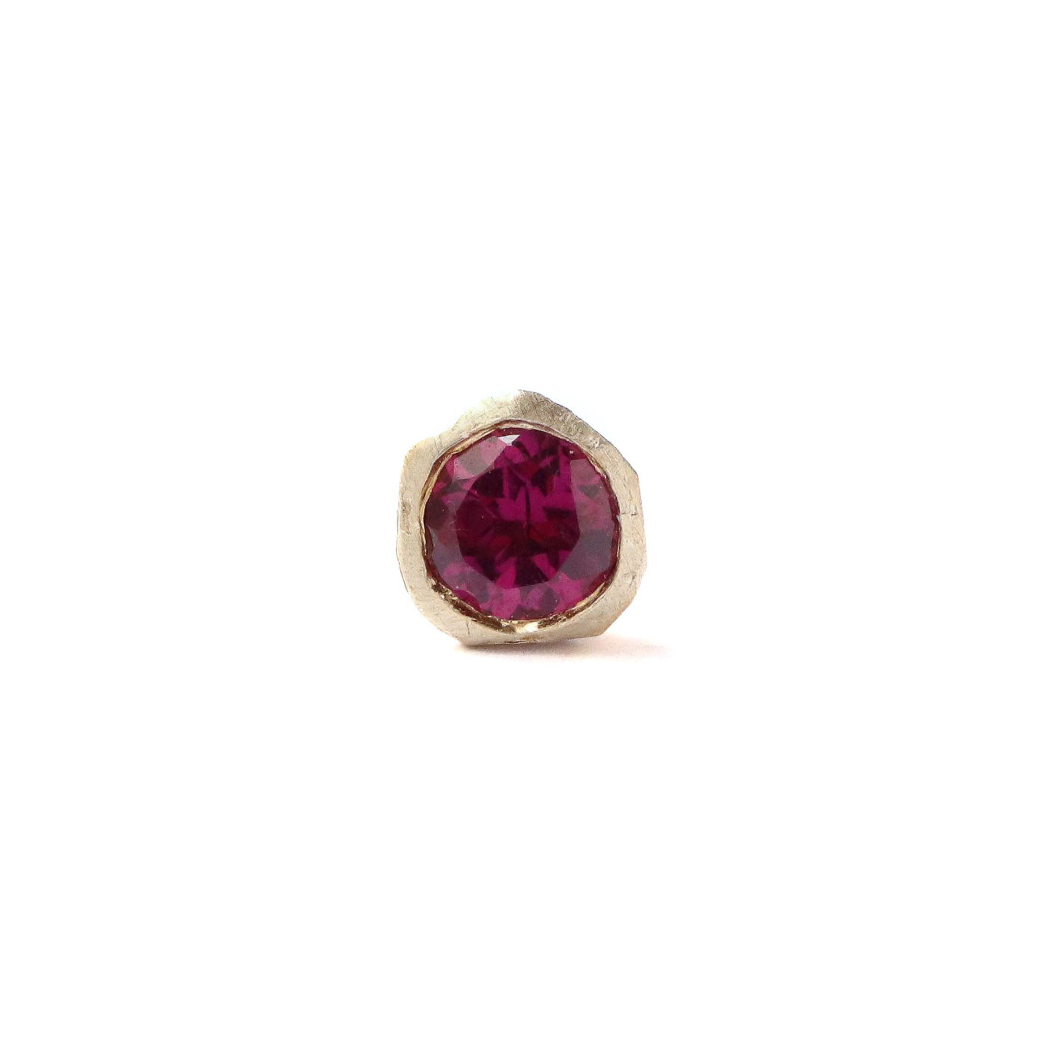 Rough collet Pierced Earring - Rhodolite Garnet -