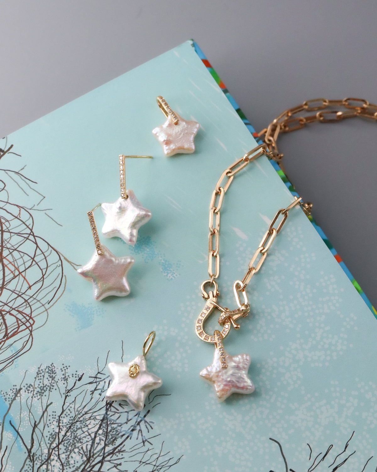 Hibiki Stone Pierced Earring - Pearl / Diamond -