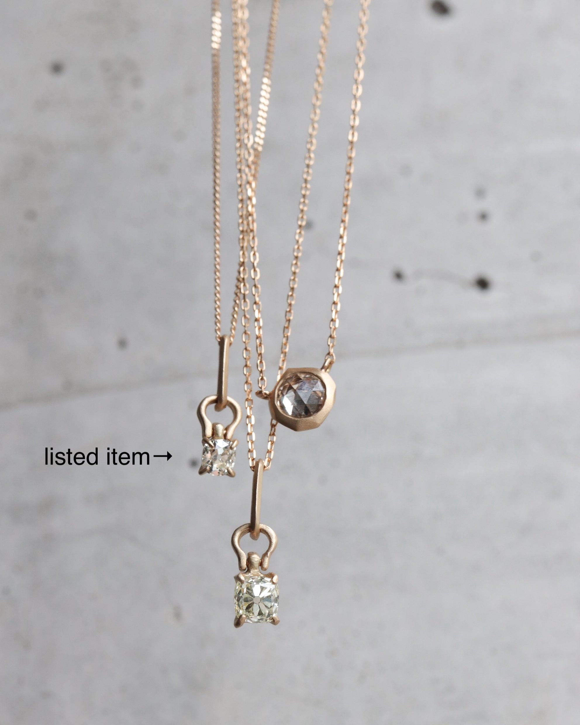 HorseShoe Prong Necklace - Diamond -