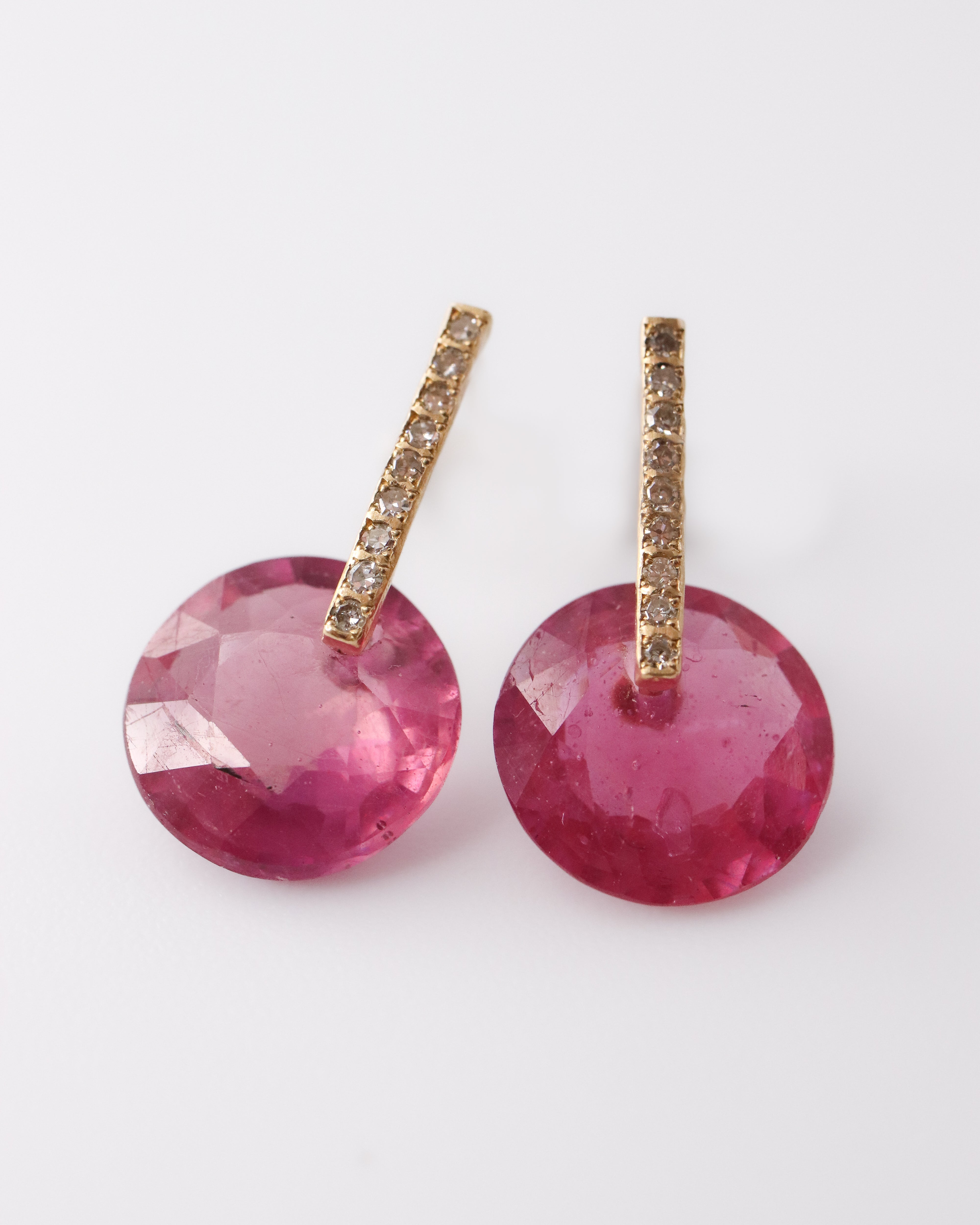 Hibiki Stone Pierced Earring - Ruby / Diamond -