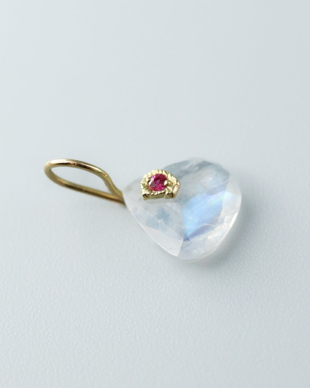 Flat Necklace - Rainbow Moon Stone -
