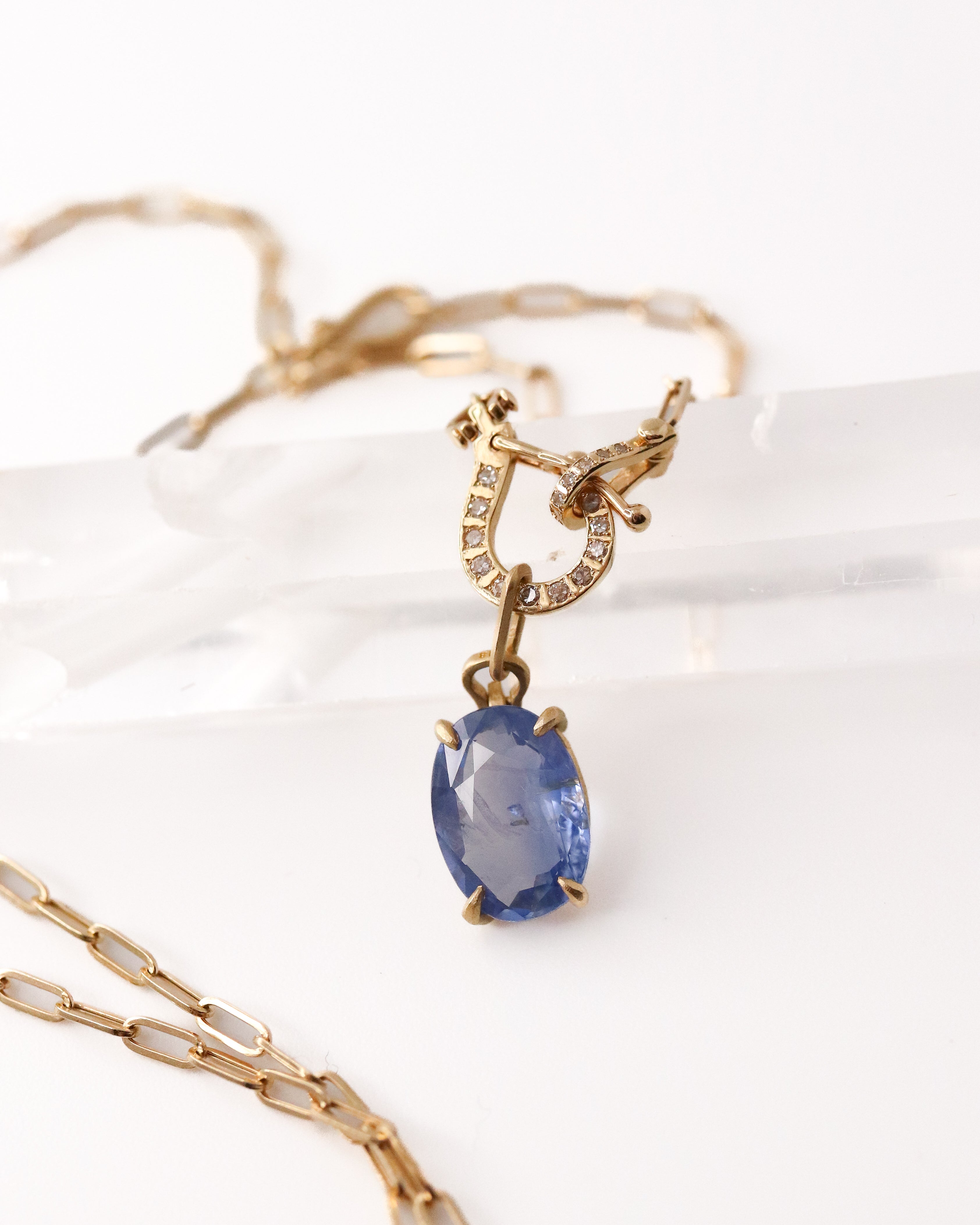 Horse Shoe Prong Necklace - Sapphire -
