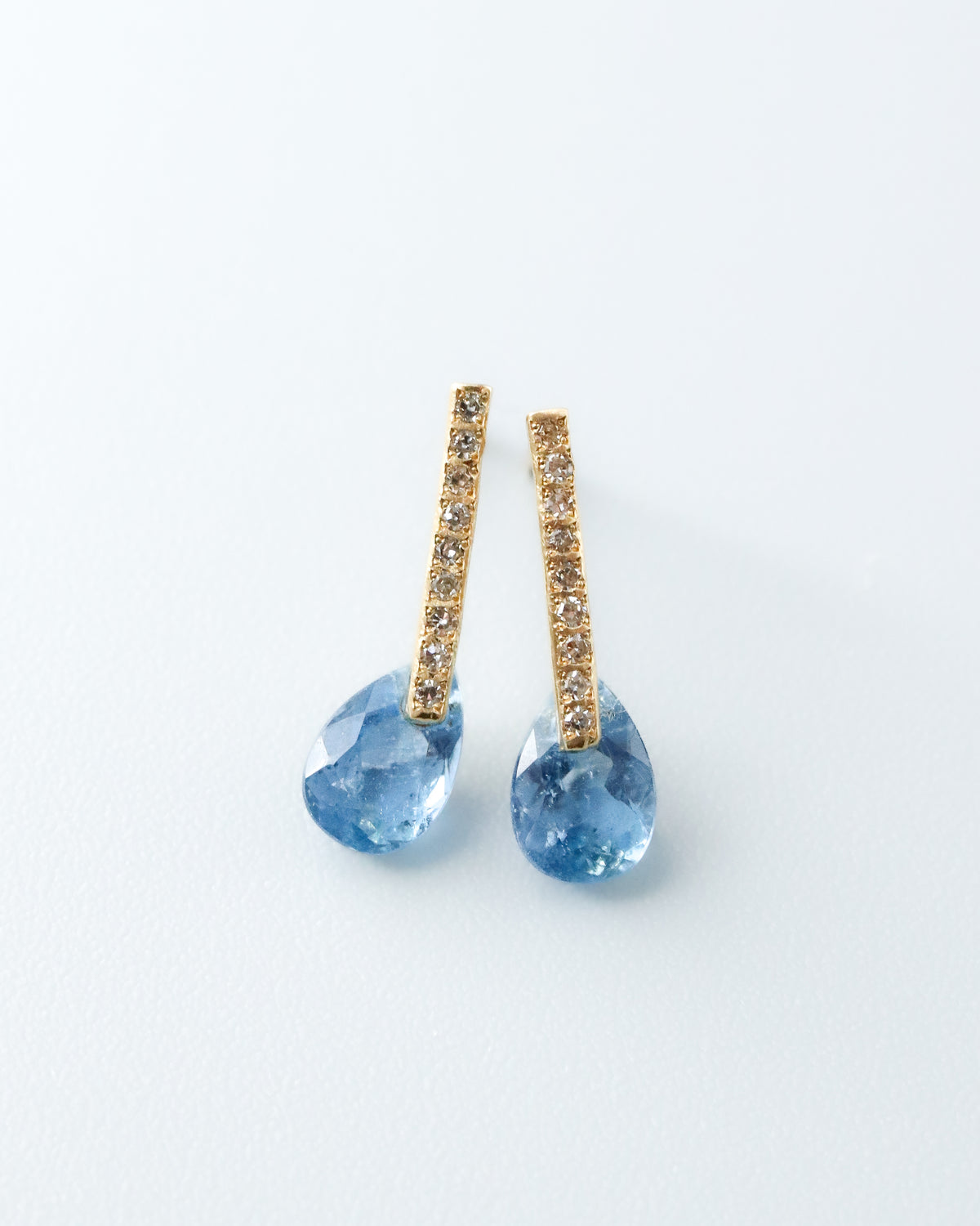 Hibiki Stone Pierced Earring - Aquamarine -