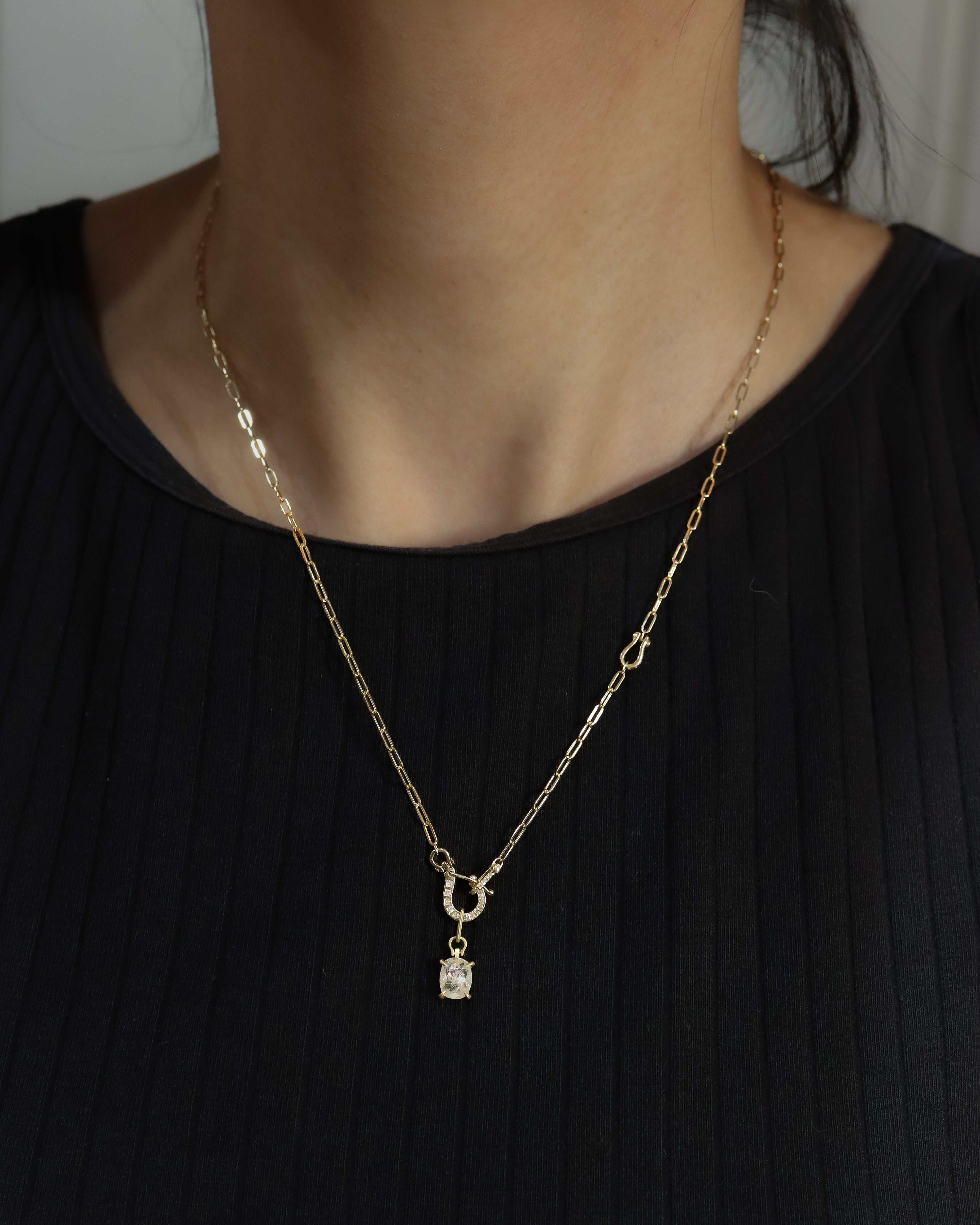 Horse Shoe Prong Necklace - Natural Diamond -