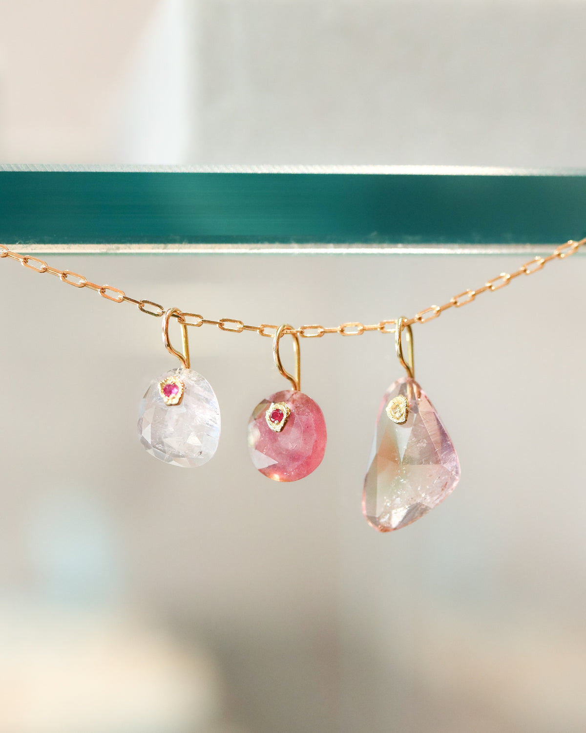 Flat Necklace - Morganite -