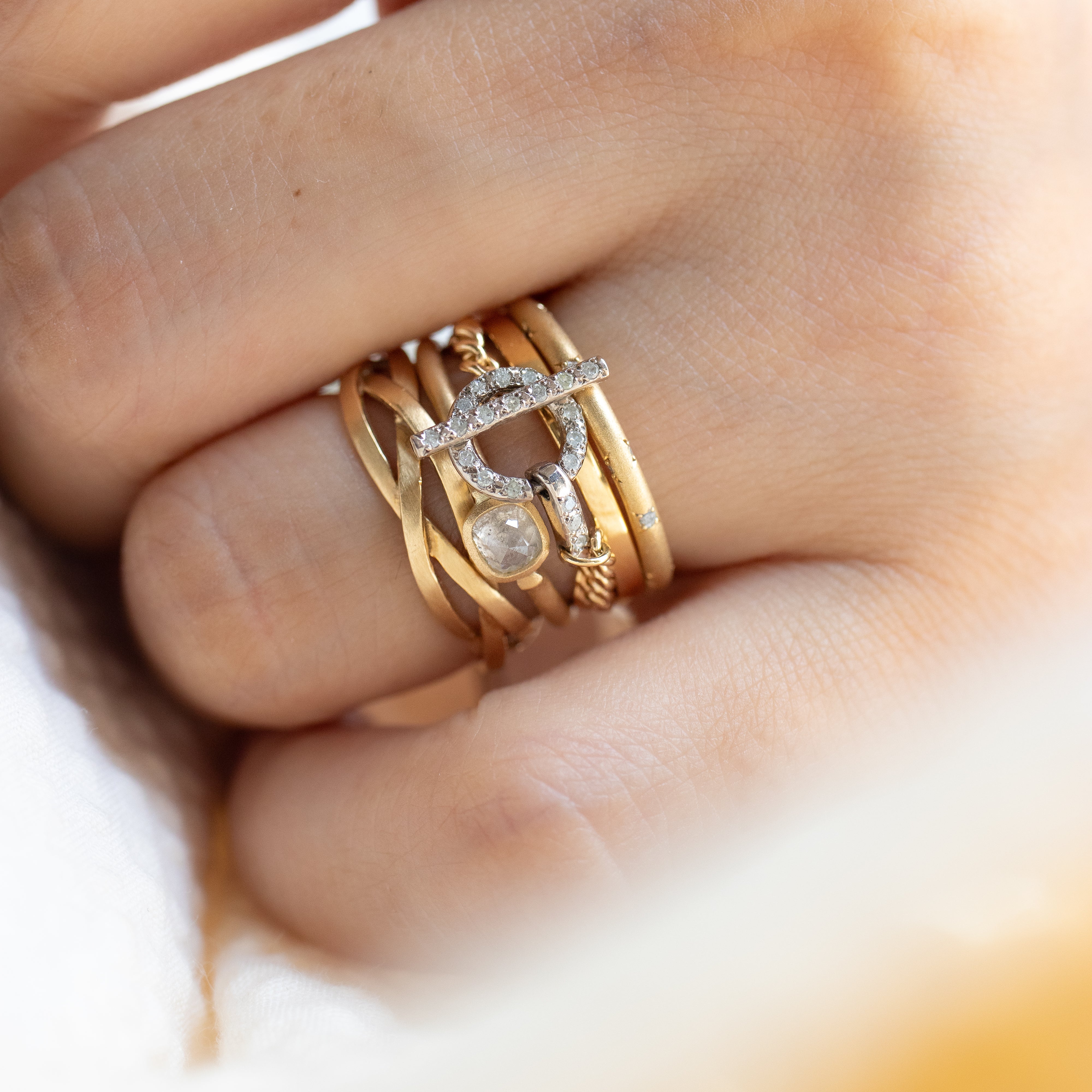 Mantel Chain Ring - Full Diamond -