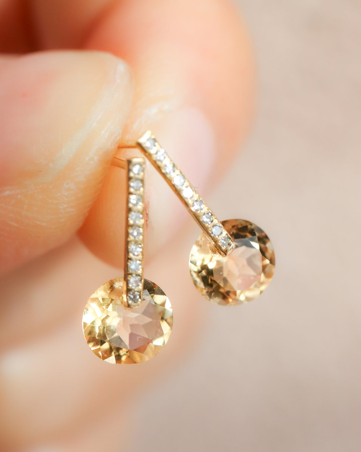 Hibiki Stone Pierced Earring - Citrine -