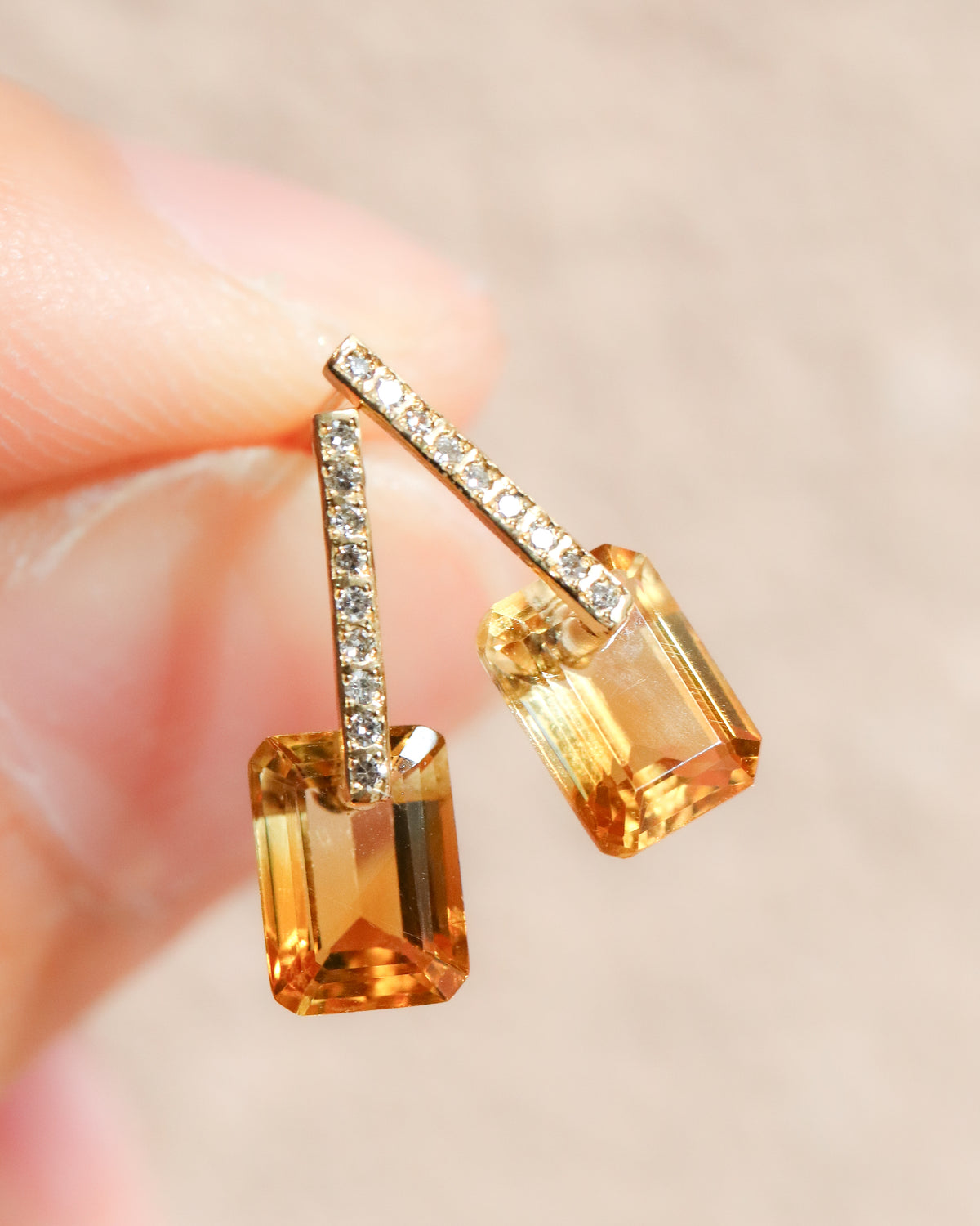 Hibiki Stone Pierced Earring - Citrine / Diamond -