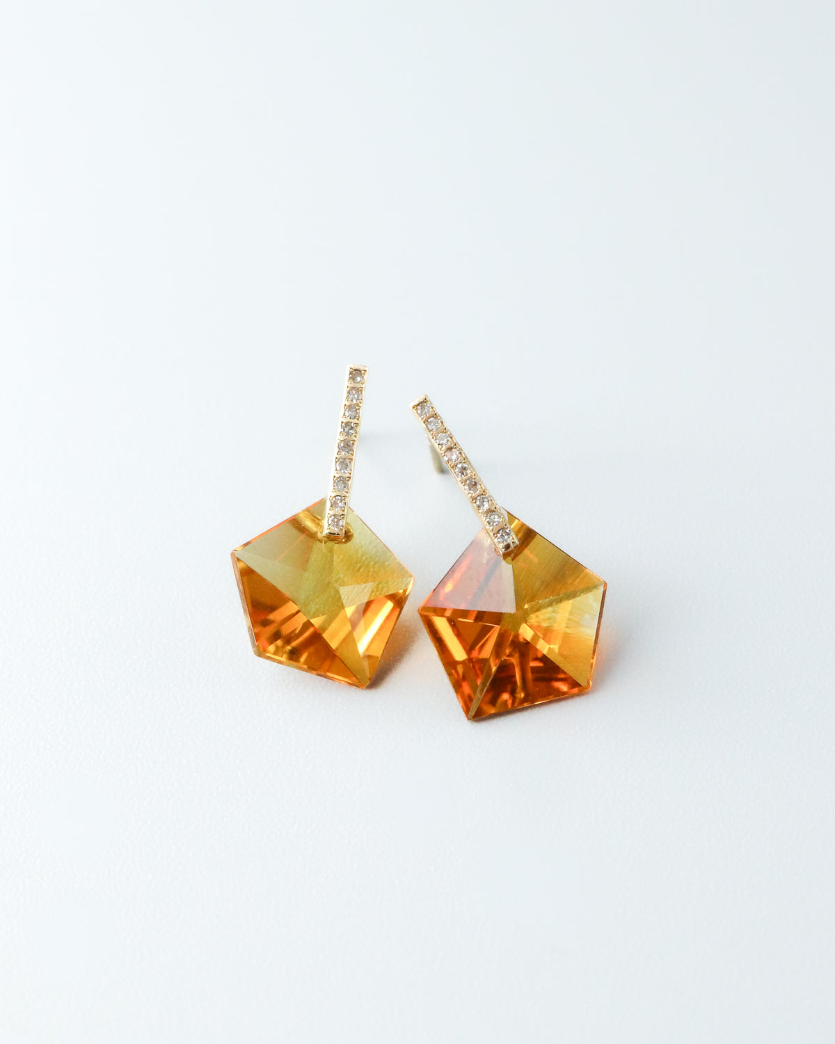 Hibiki Stone Pierced Earring - Citrine -