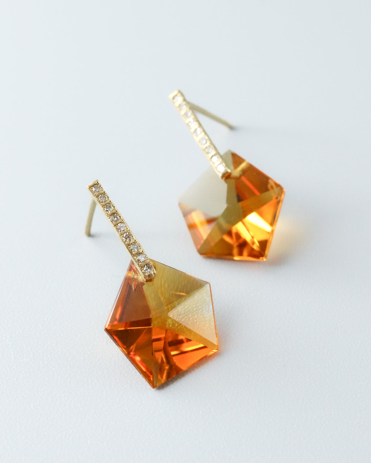Hibiki Stone Pierced Earring - Citrine -