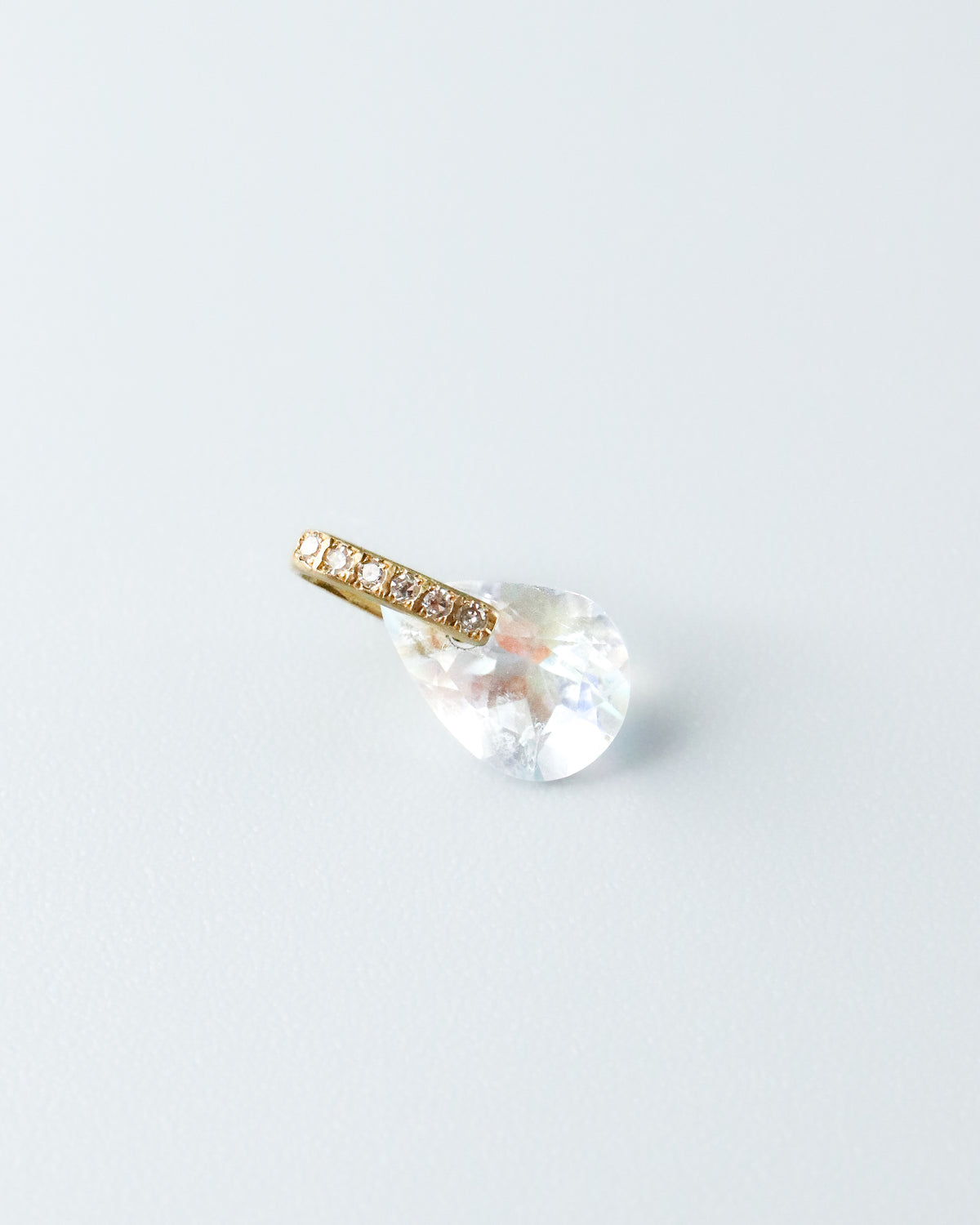 Hibiki Stone Necklace - Rainbow Moon Stone -