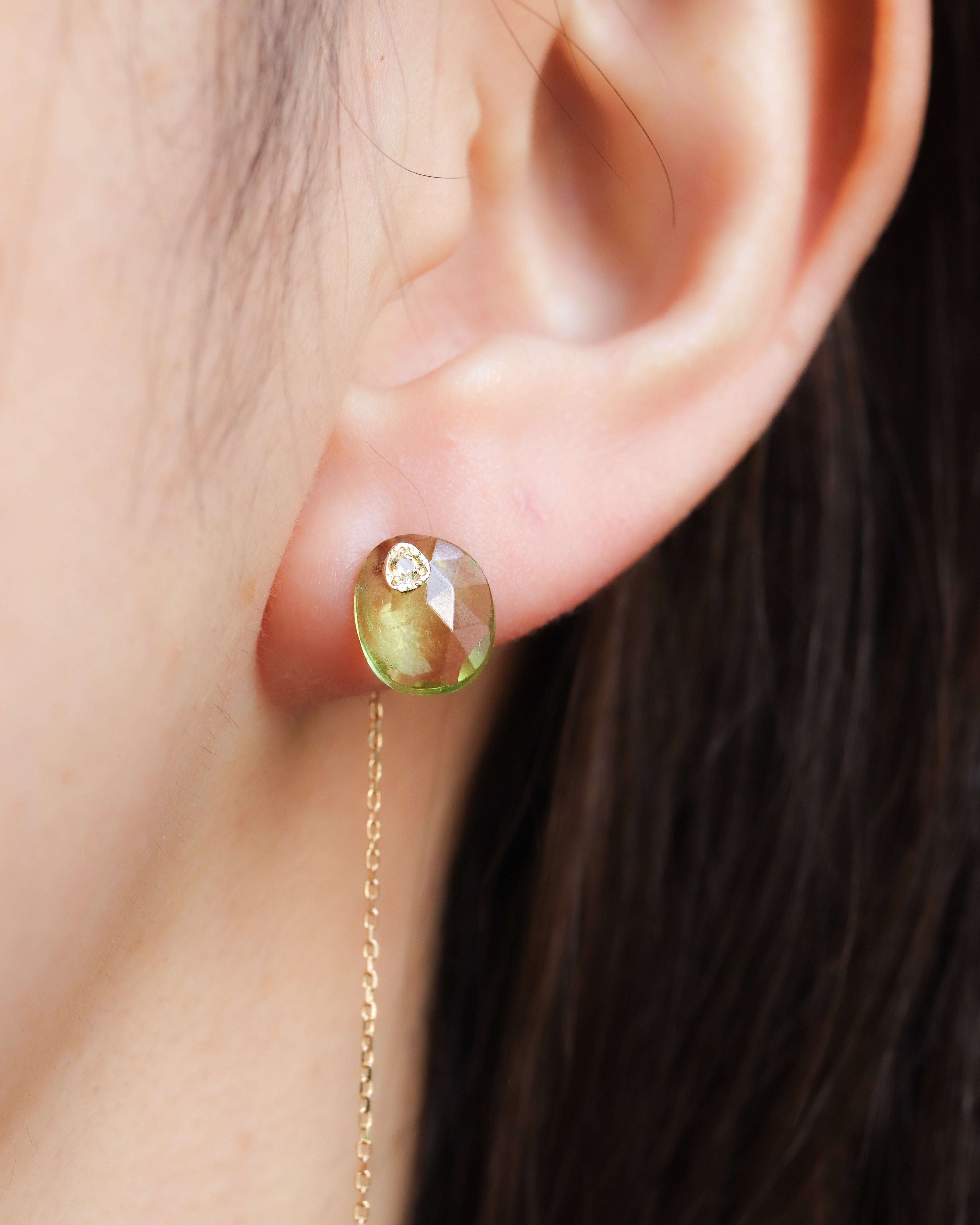 Flat Pierced Earring - Peridot -