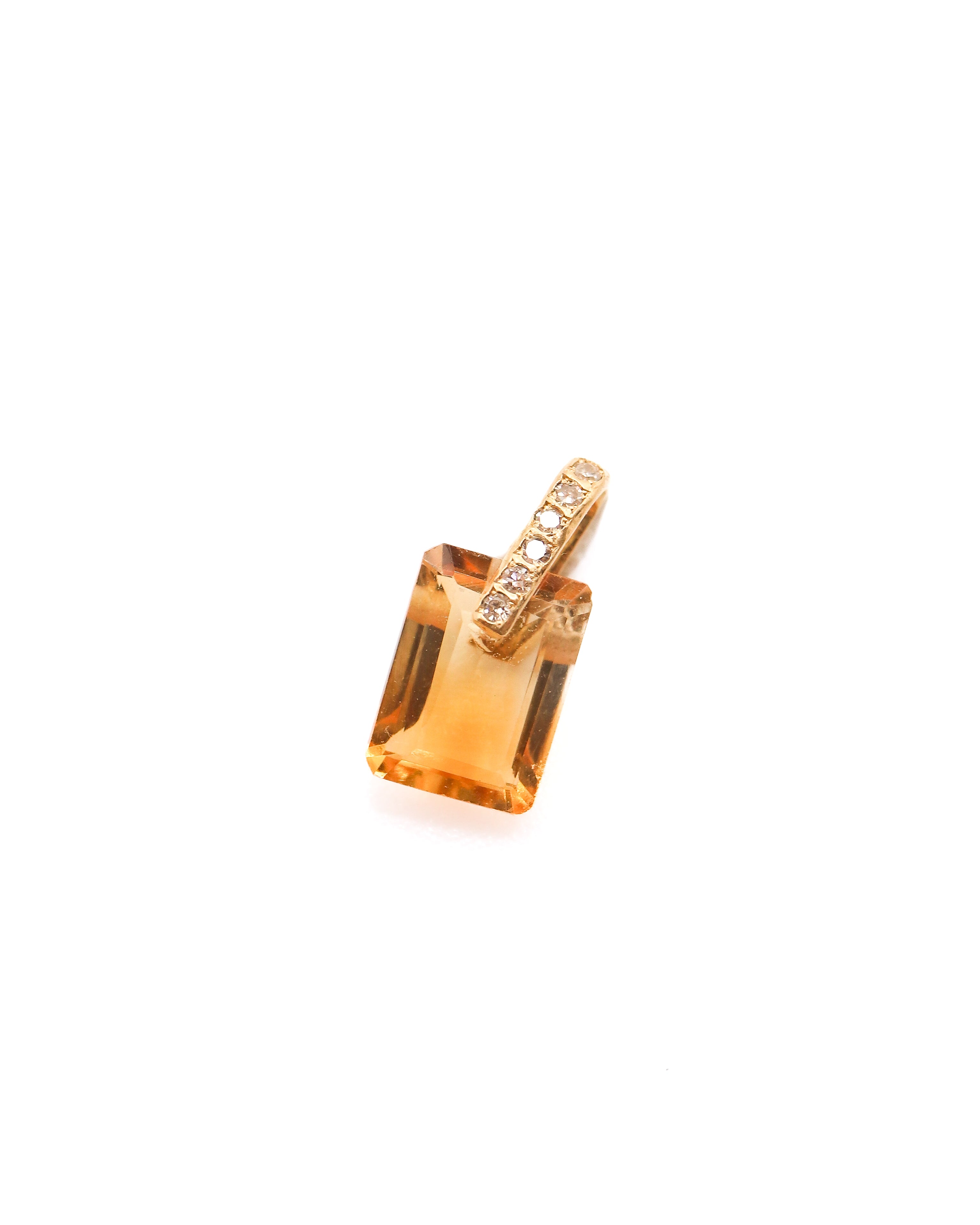 Hibiki Stone Necklace - Bicolor Ctrine -