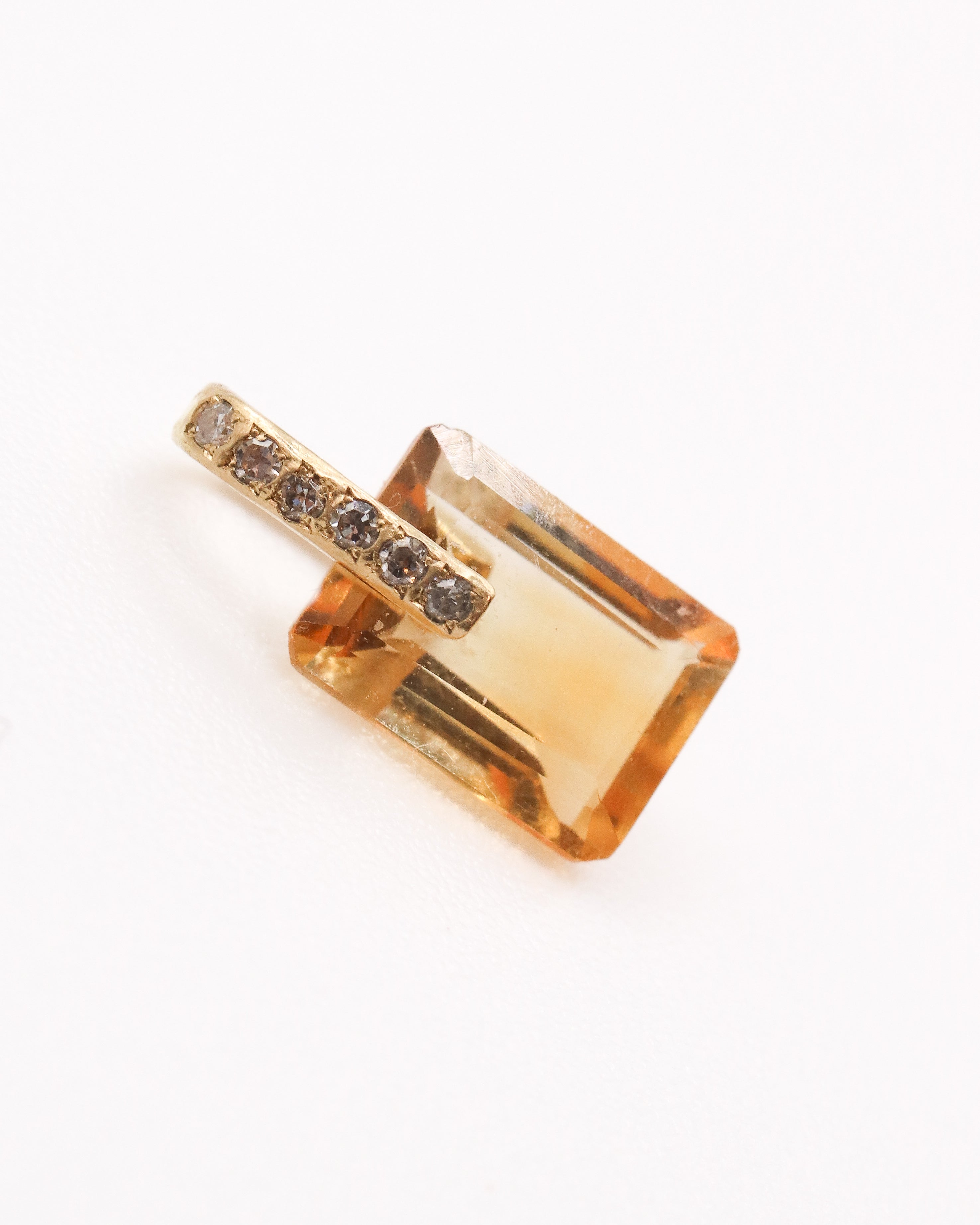 Hibiki Stone Necklace - Bicolor Ctrine -