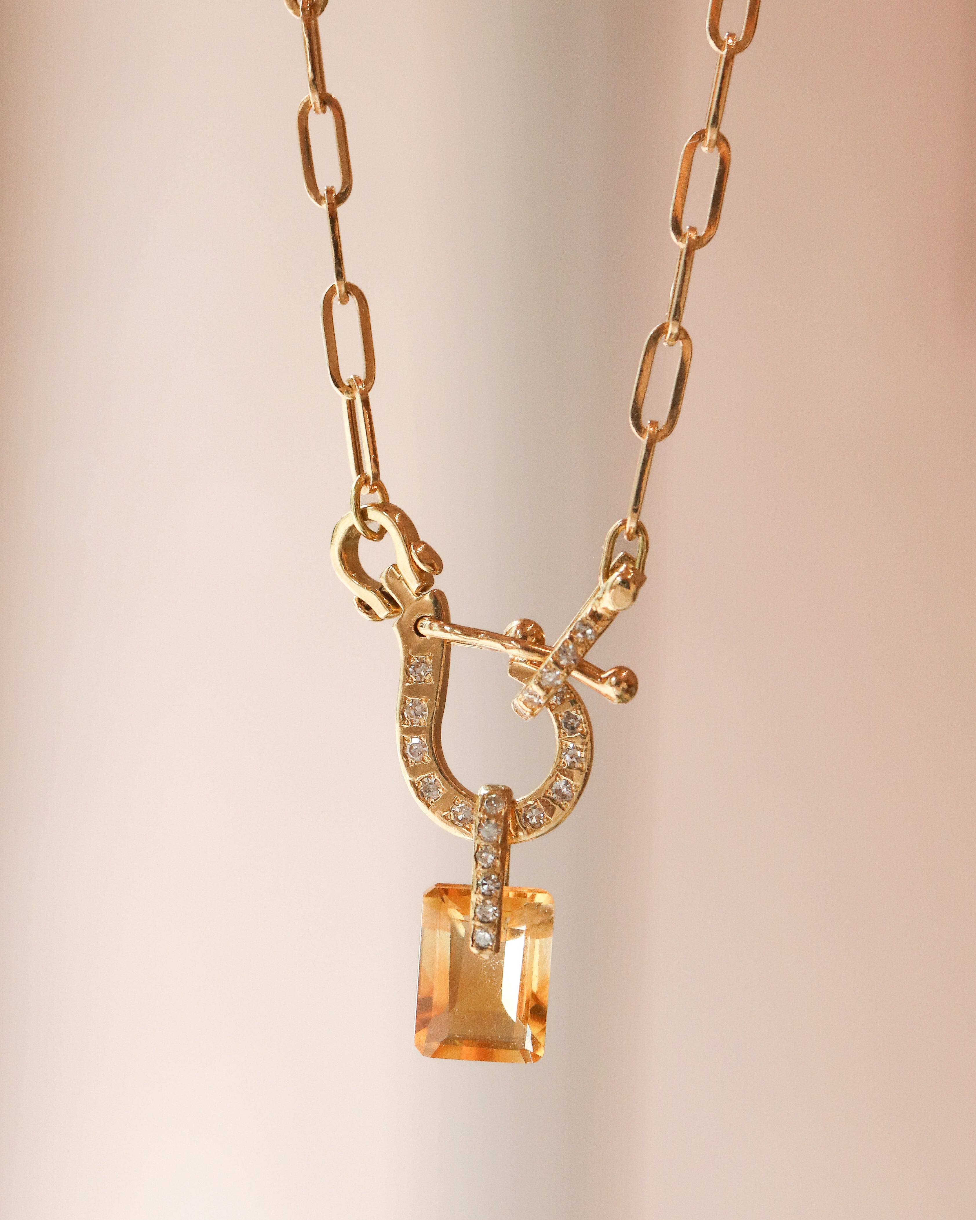 Hibiki Stone Necklace - Bicolor Ctrine -