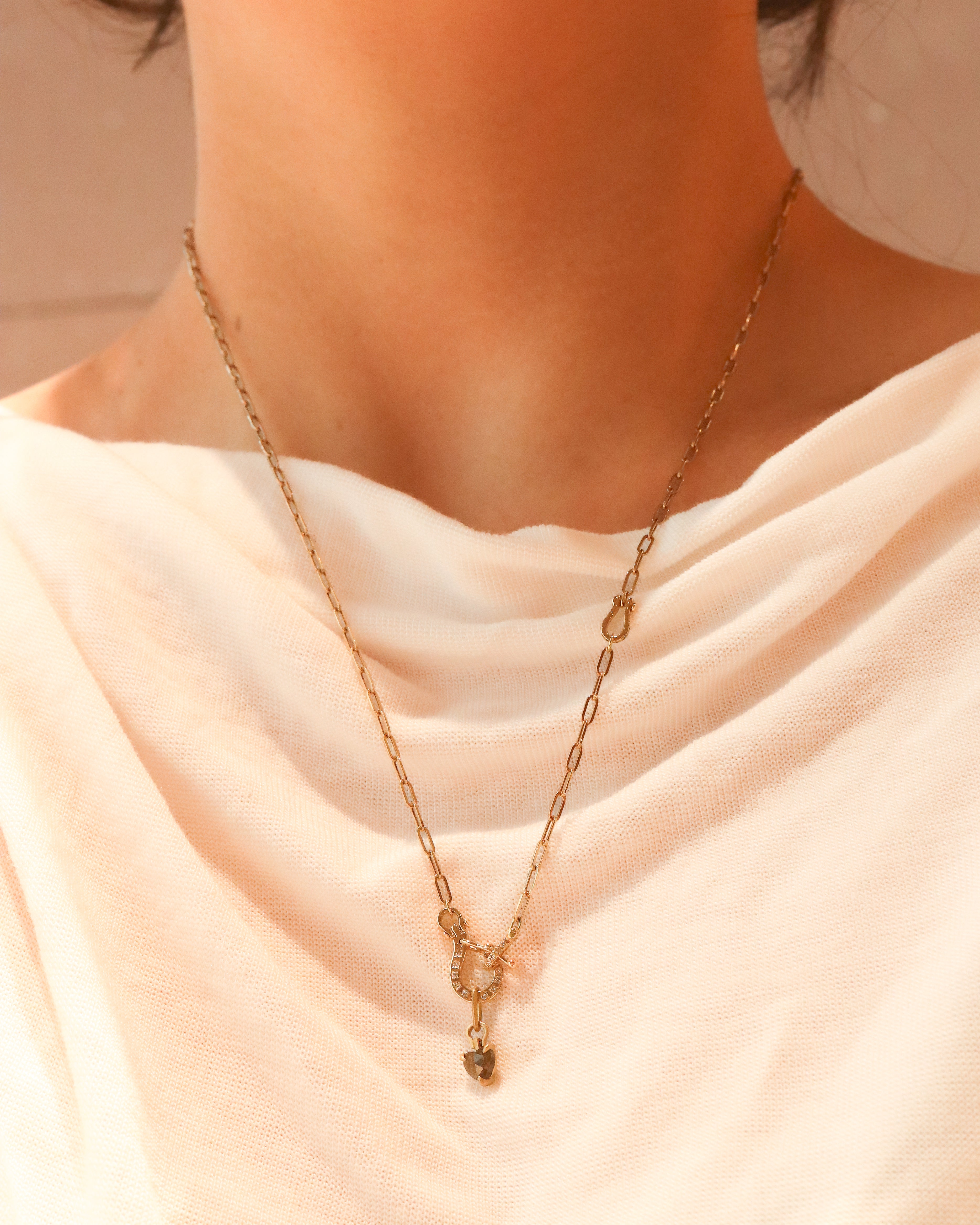Horse Shoe Prong Necklace - Natural Diamond -