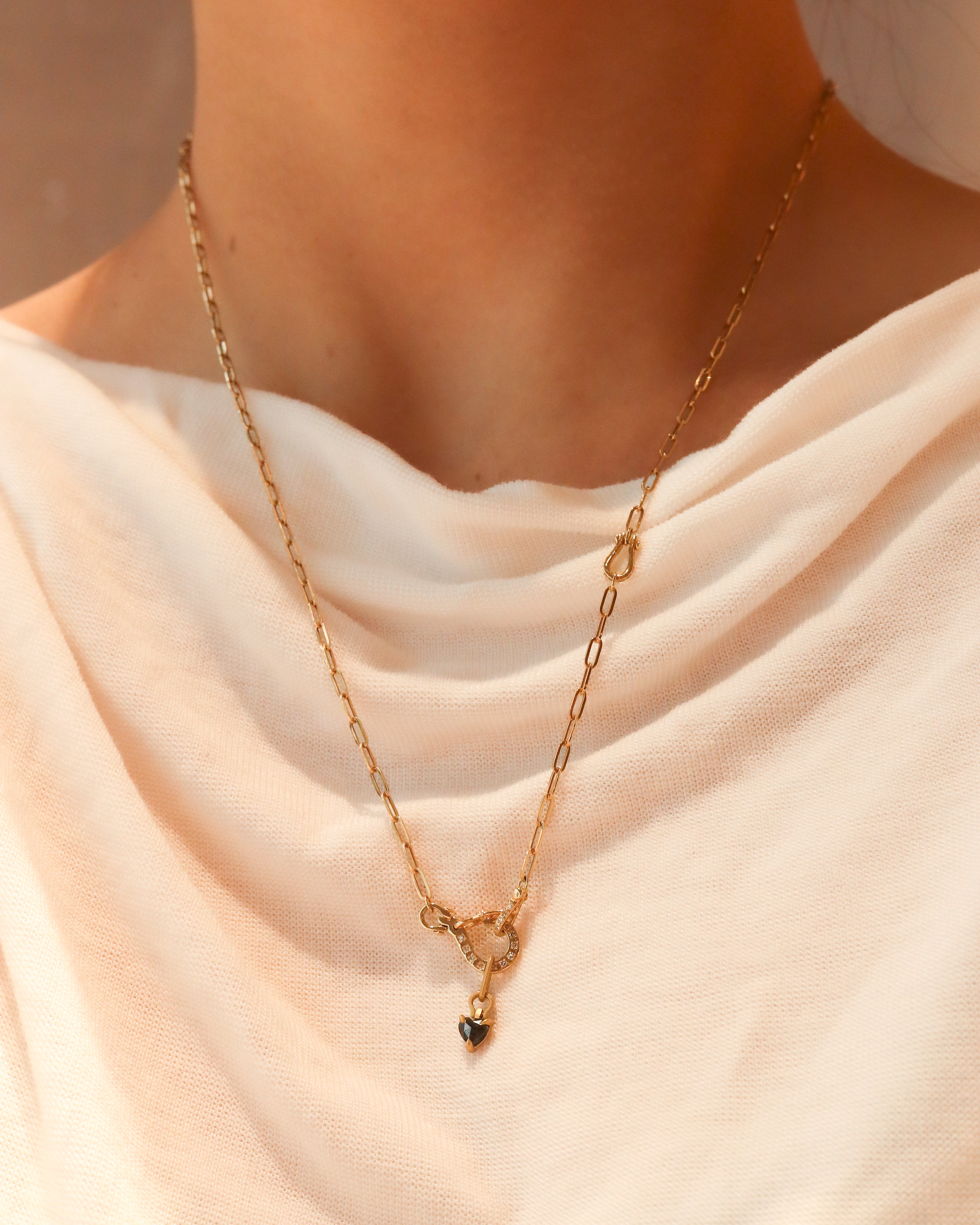 Horse Shoe Prong Necklace - Natural Diamond -