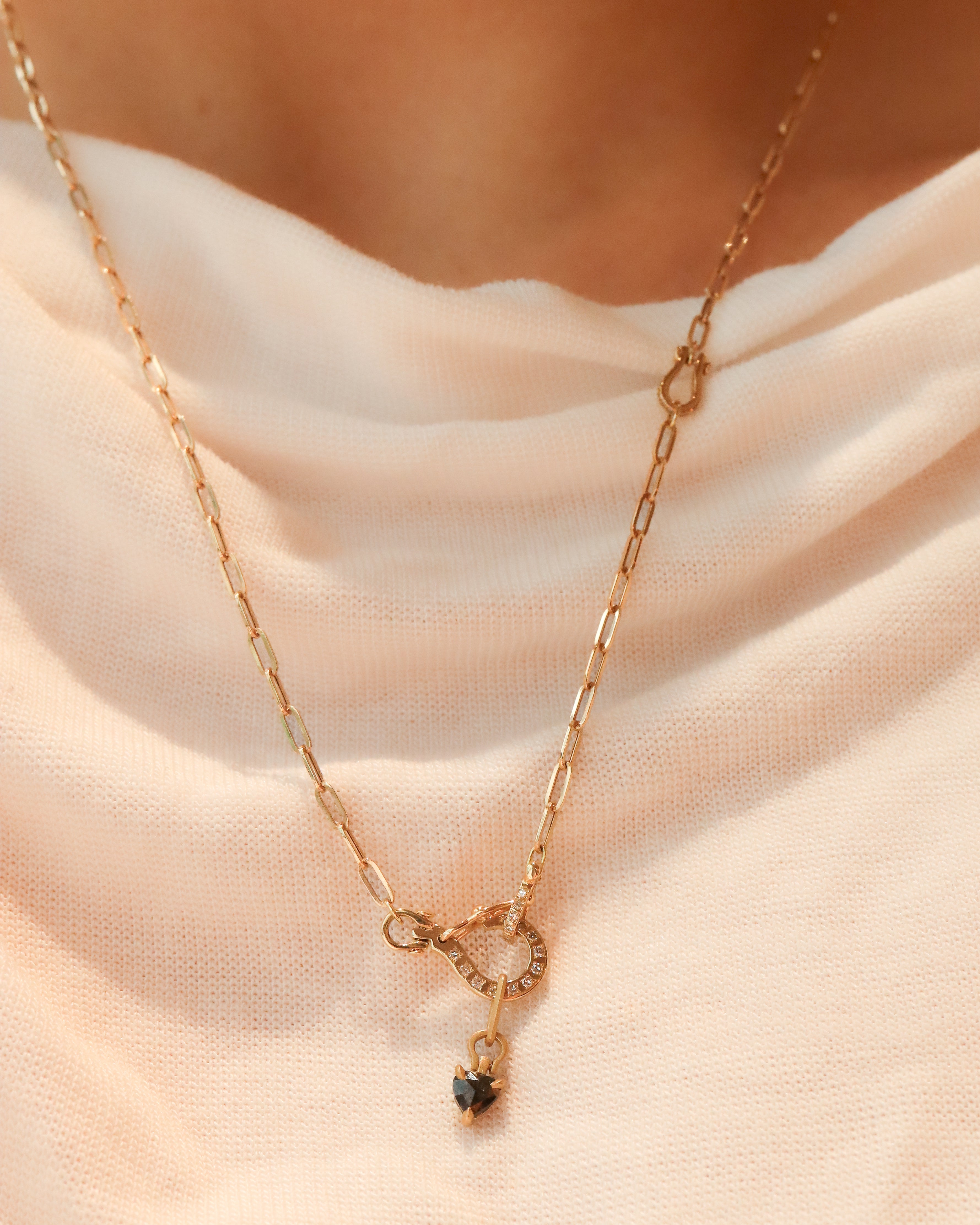 Horse Shoe Prong Necklace - Natural Diamond -