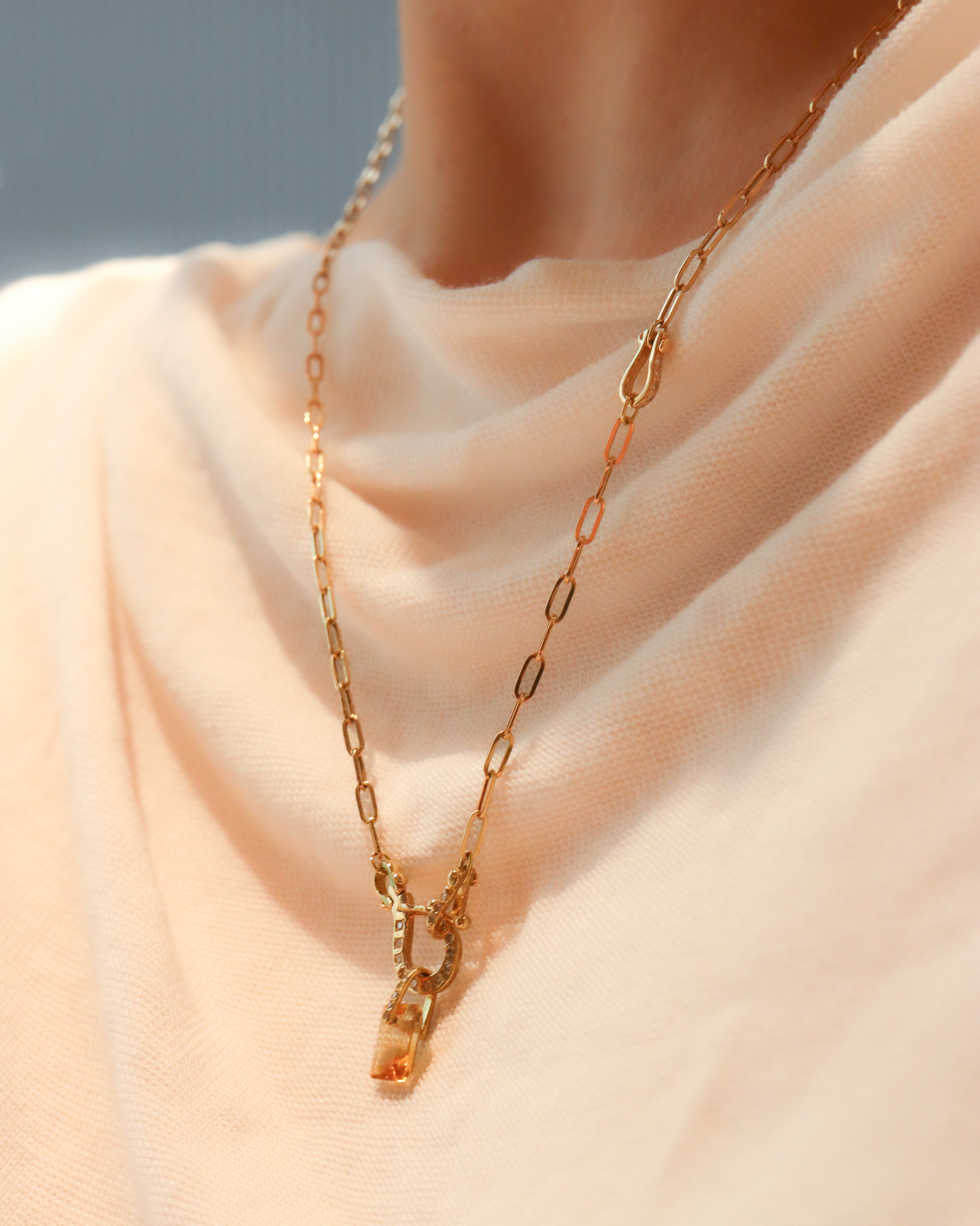 Hibiki Stone Necklace - Bicolor Ctrine -