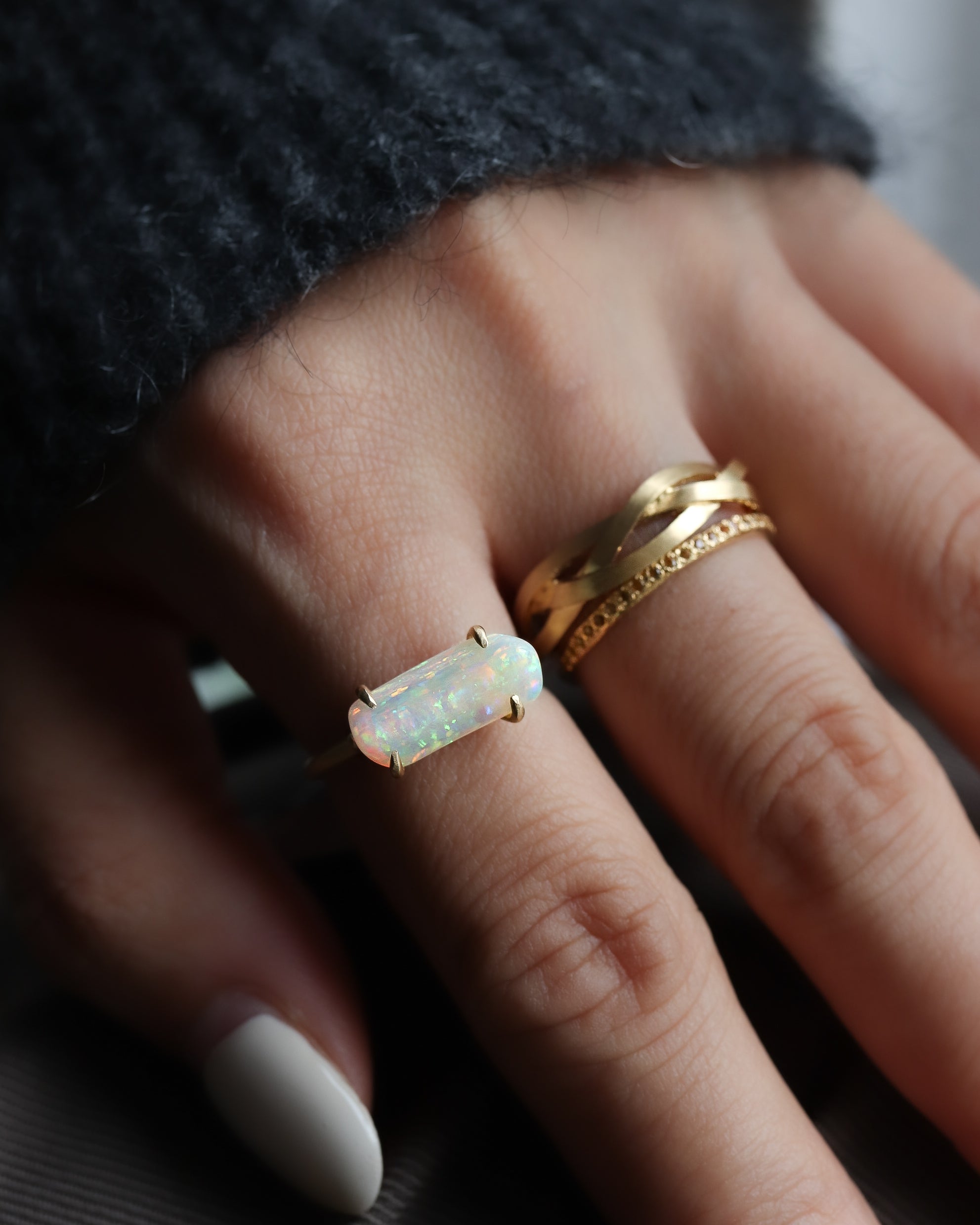 Prong Ring - Opal -