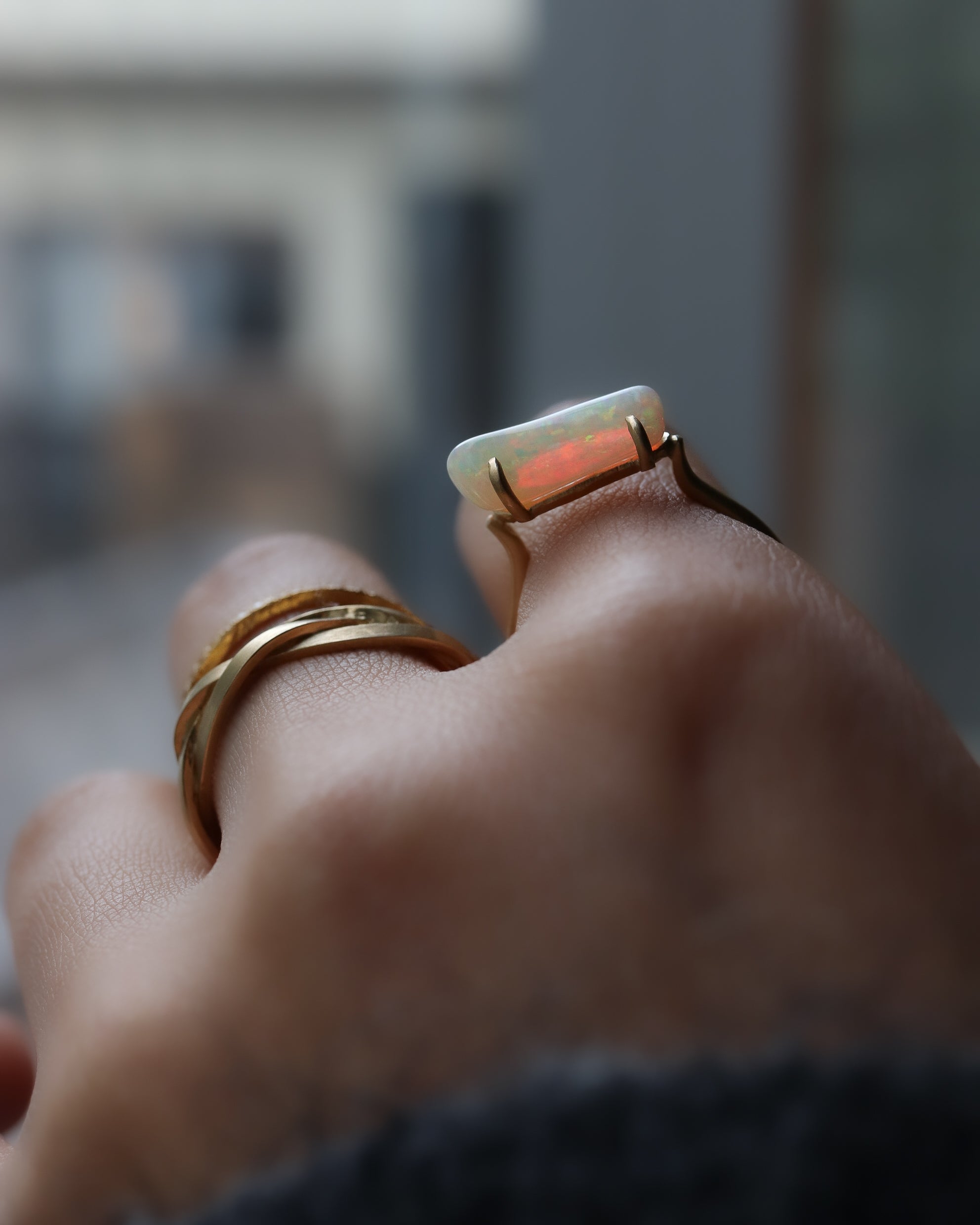 Prong Ring - Opal -