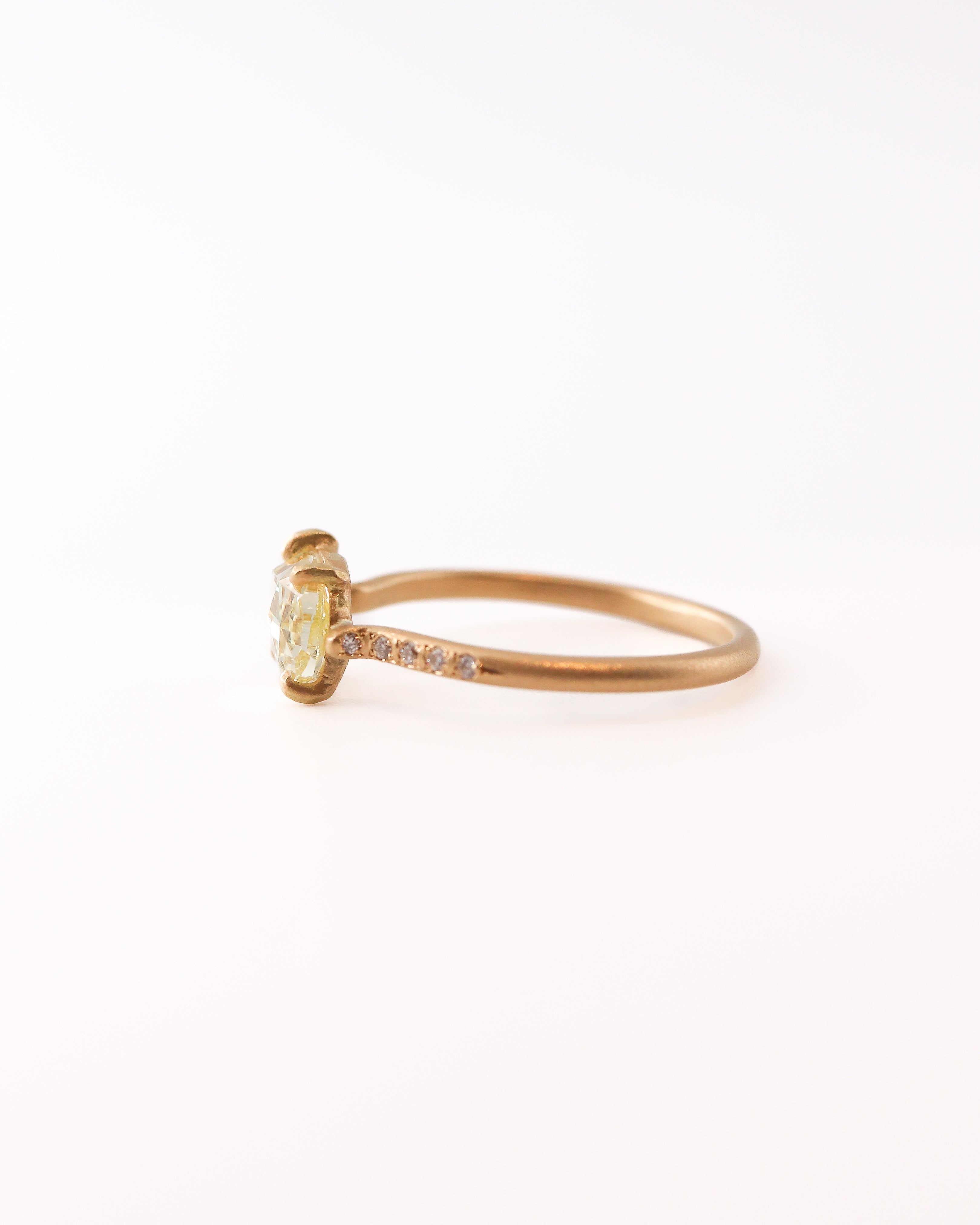 Prong Armdia Ring - Diamond -
