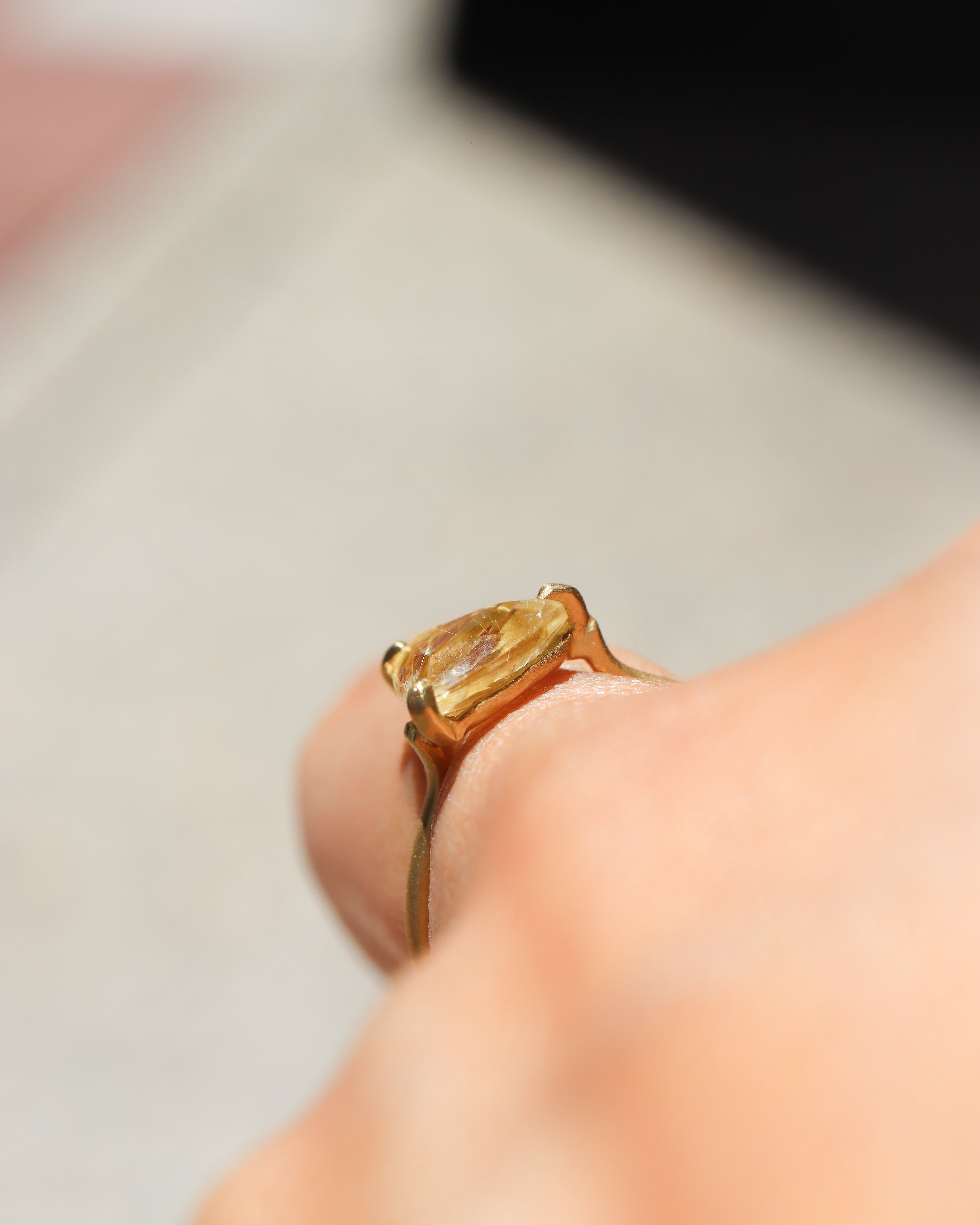 Prong Ring - Golden Rutile Quartz -