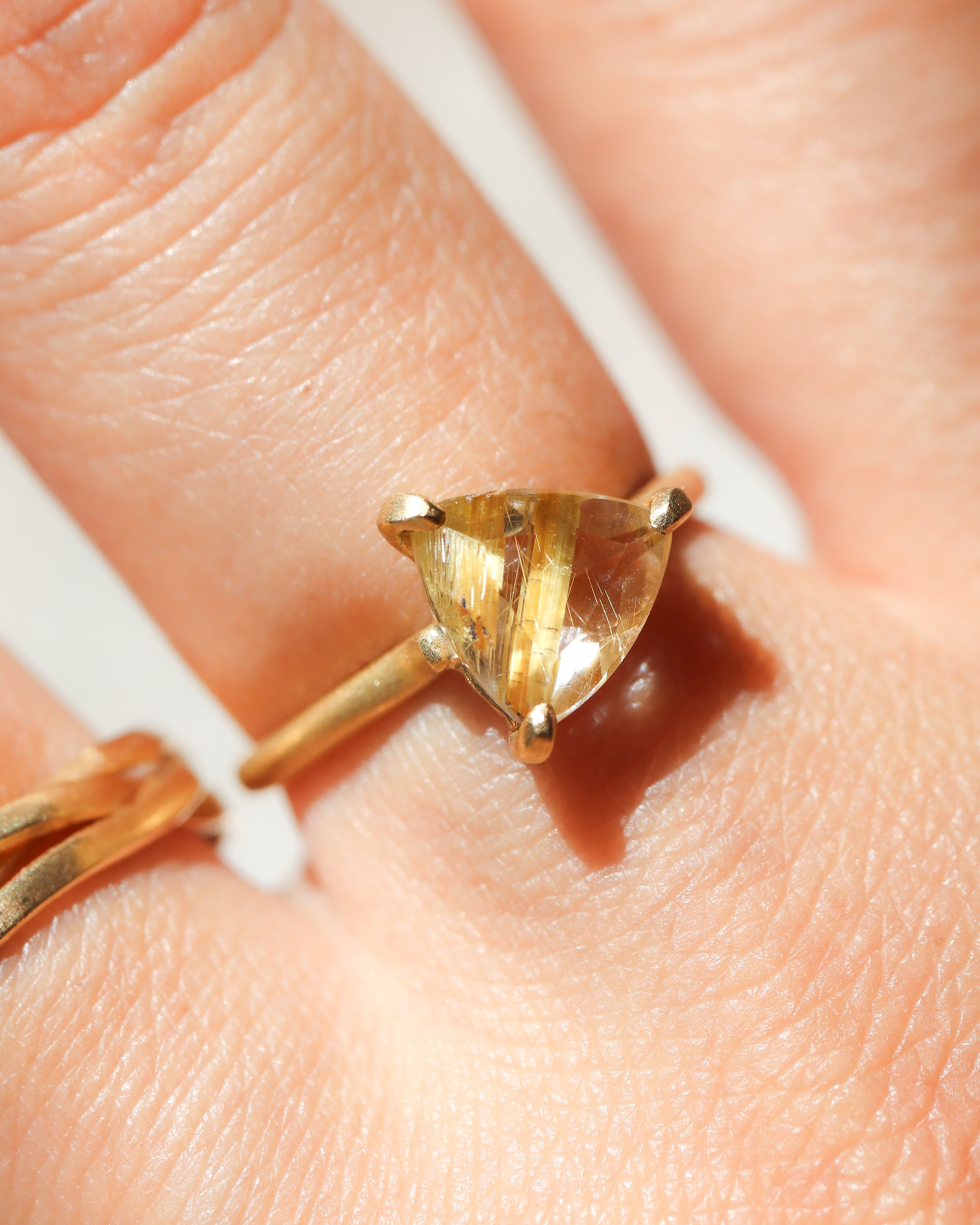 Prong Ring - Golden Rutile Quartz -