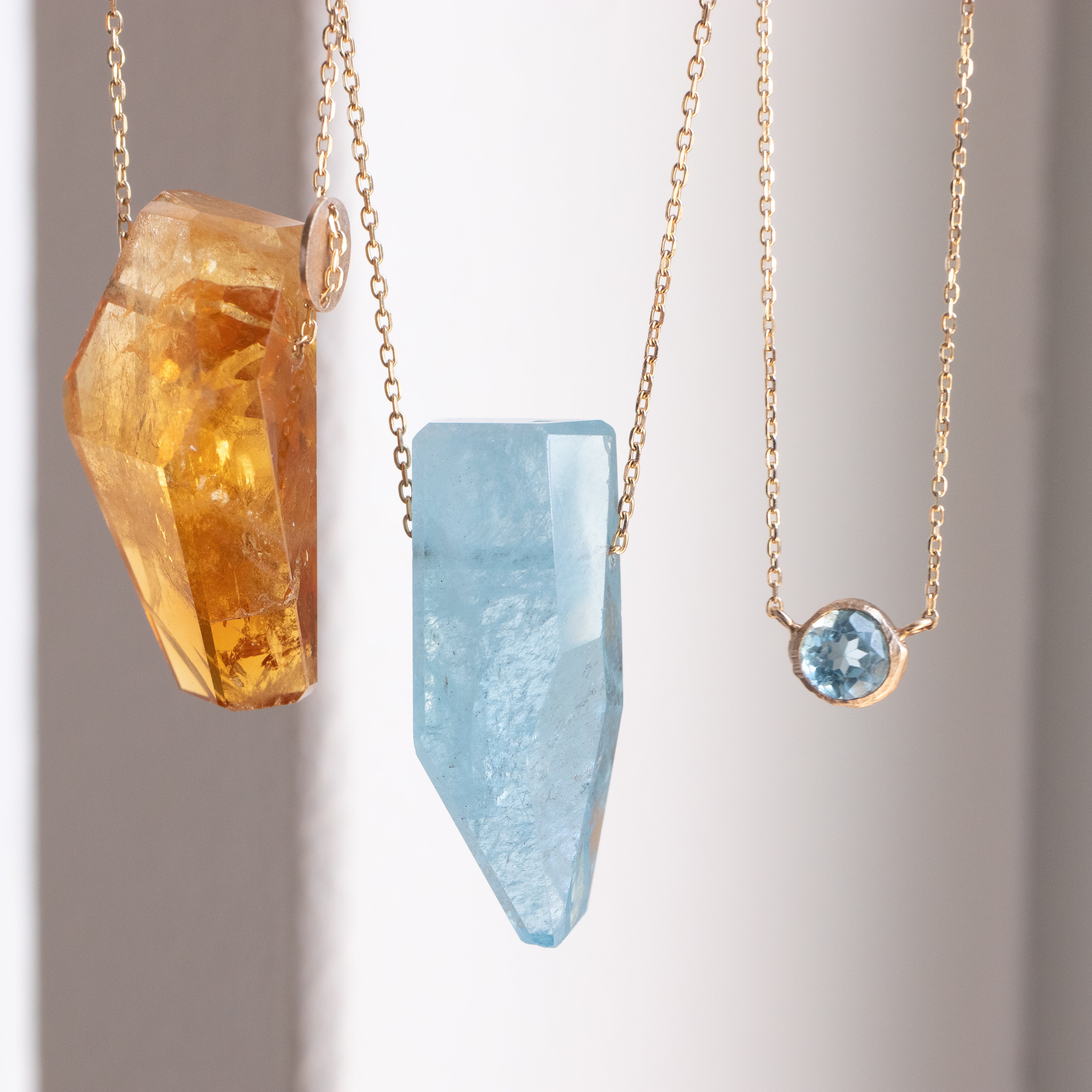 Rough Collet Necklace - Blue Topaz -