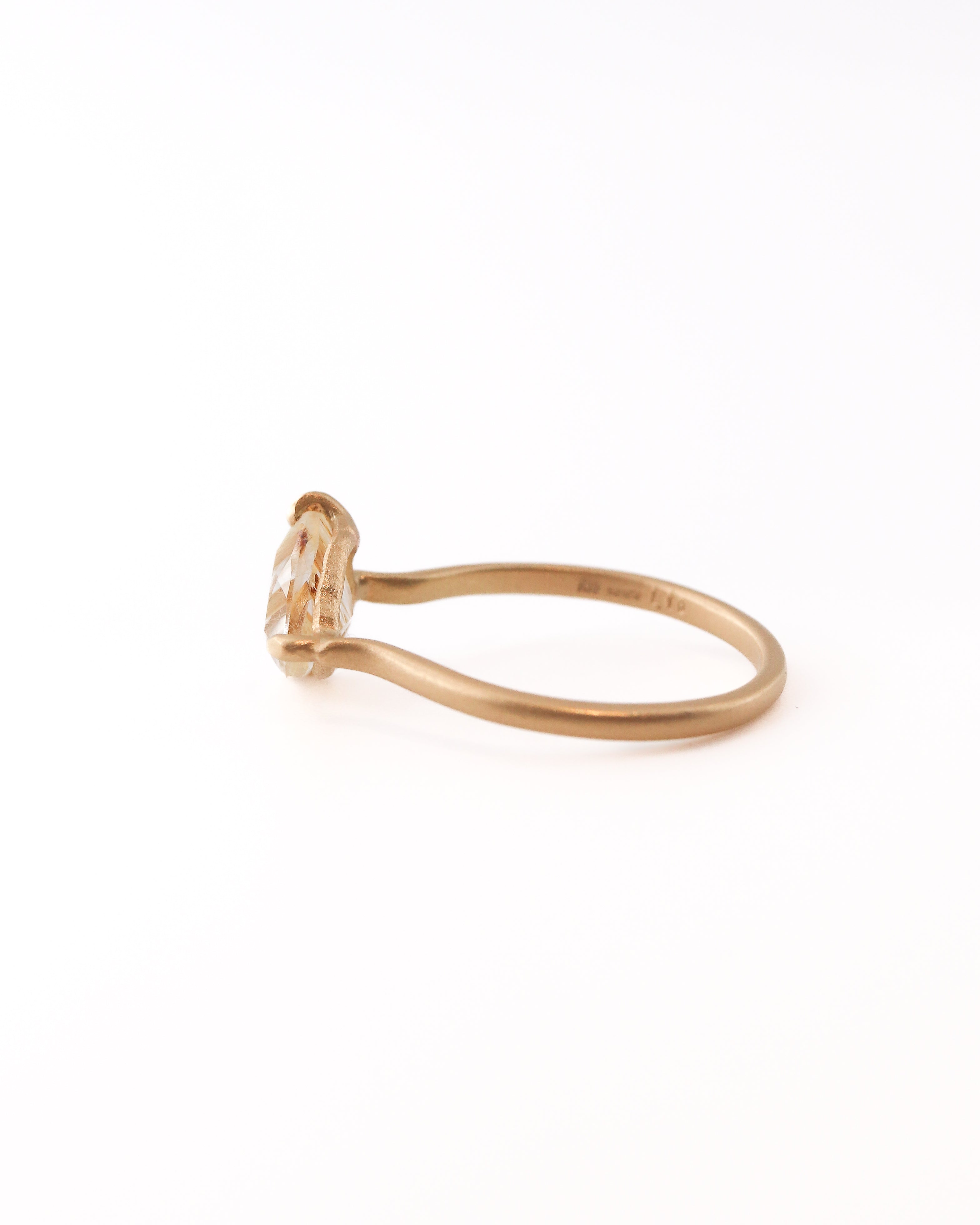 Prong Ring - Golden Rutile Quartz -