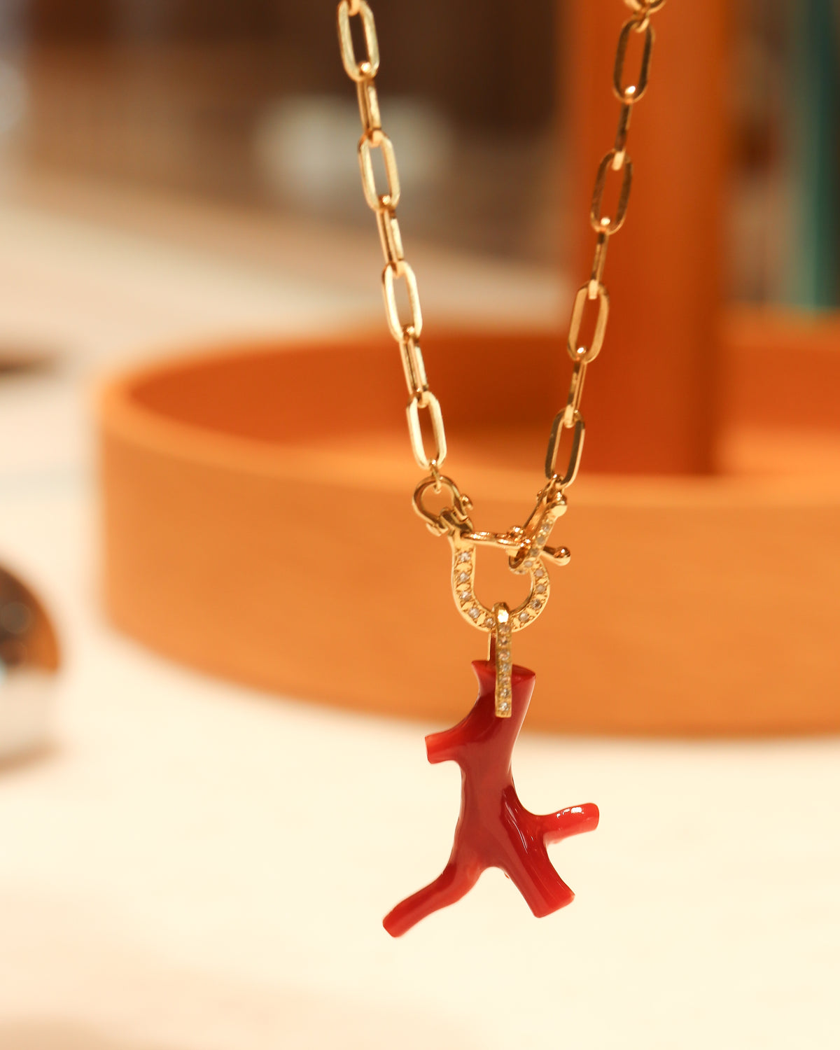 Hibiki Stone Necklace - Coral -