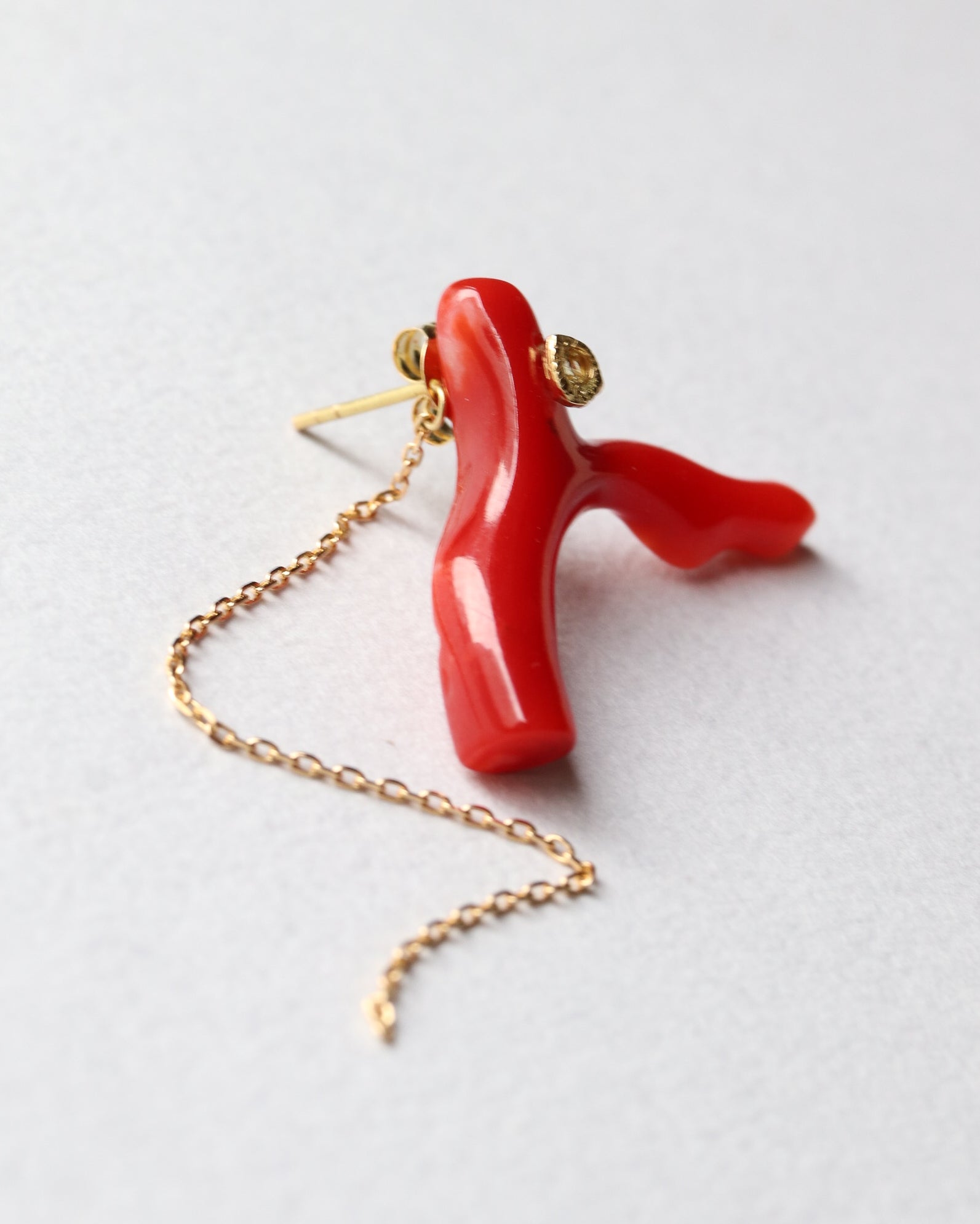 Flat Pierced Earrings - Coral -