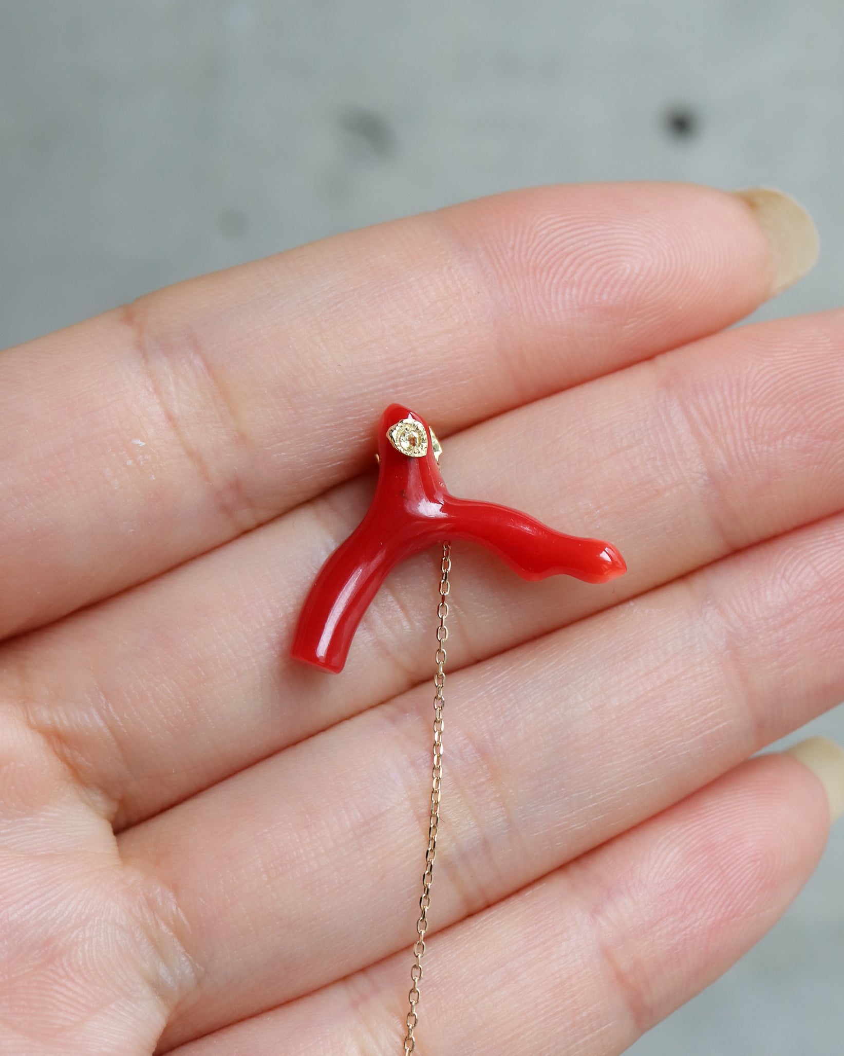 Flat Pierced Earrings - Coral -