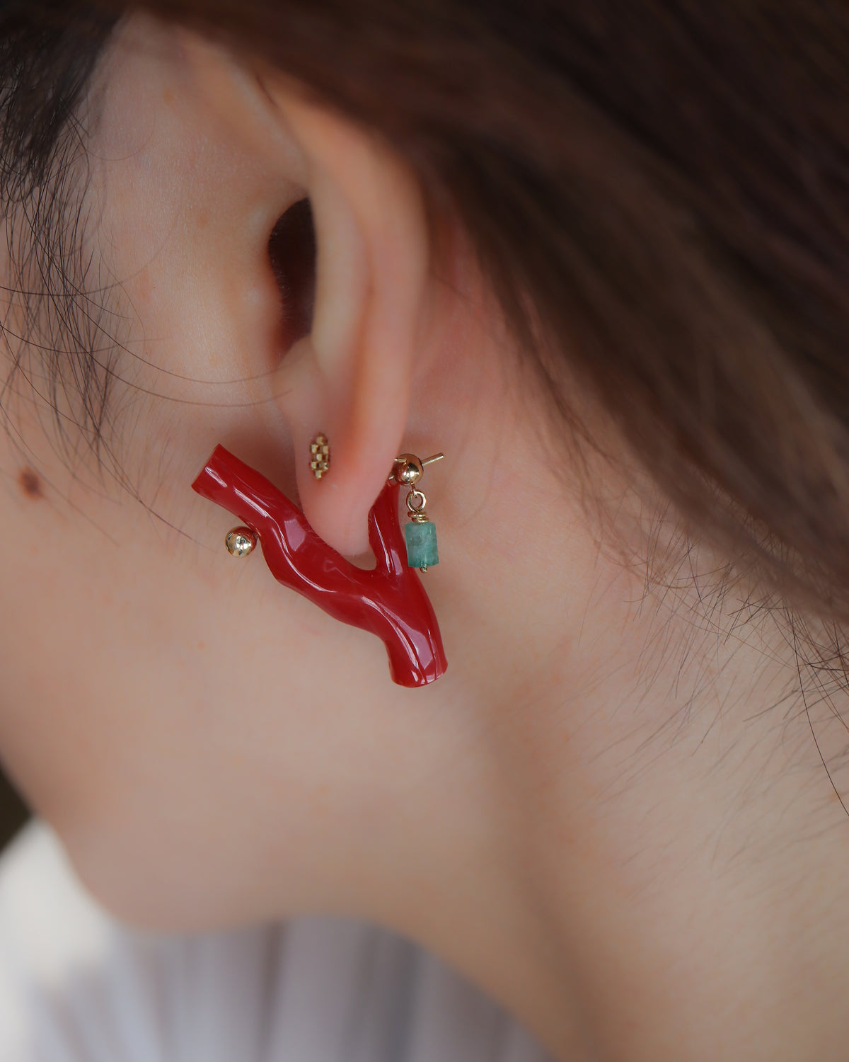 Rock Pierced Earring - Coral / Emerald -
