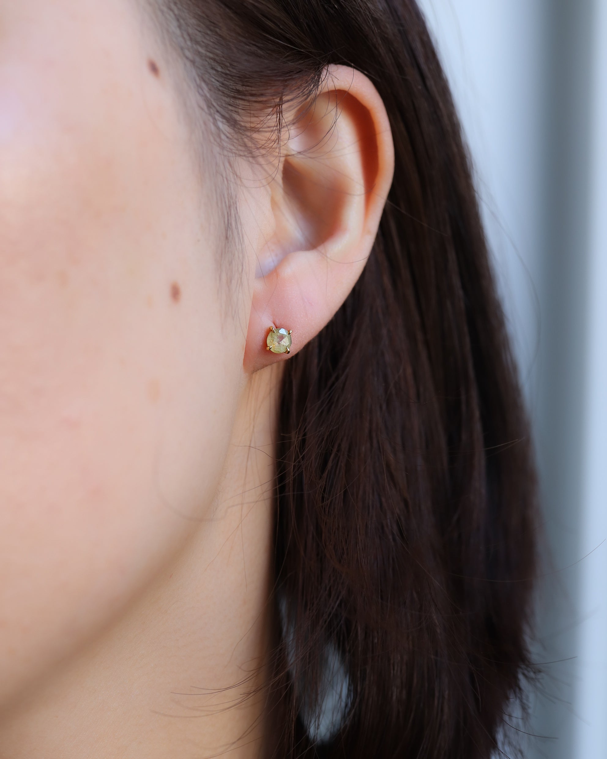 Prong Pierced Earring - Natural Yellow Diamond -