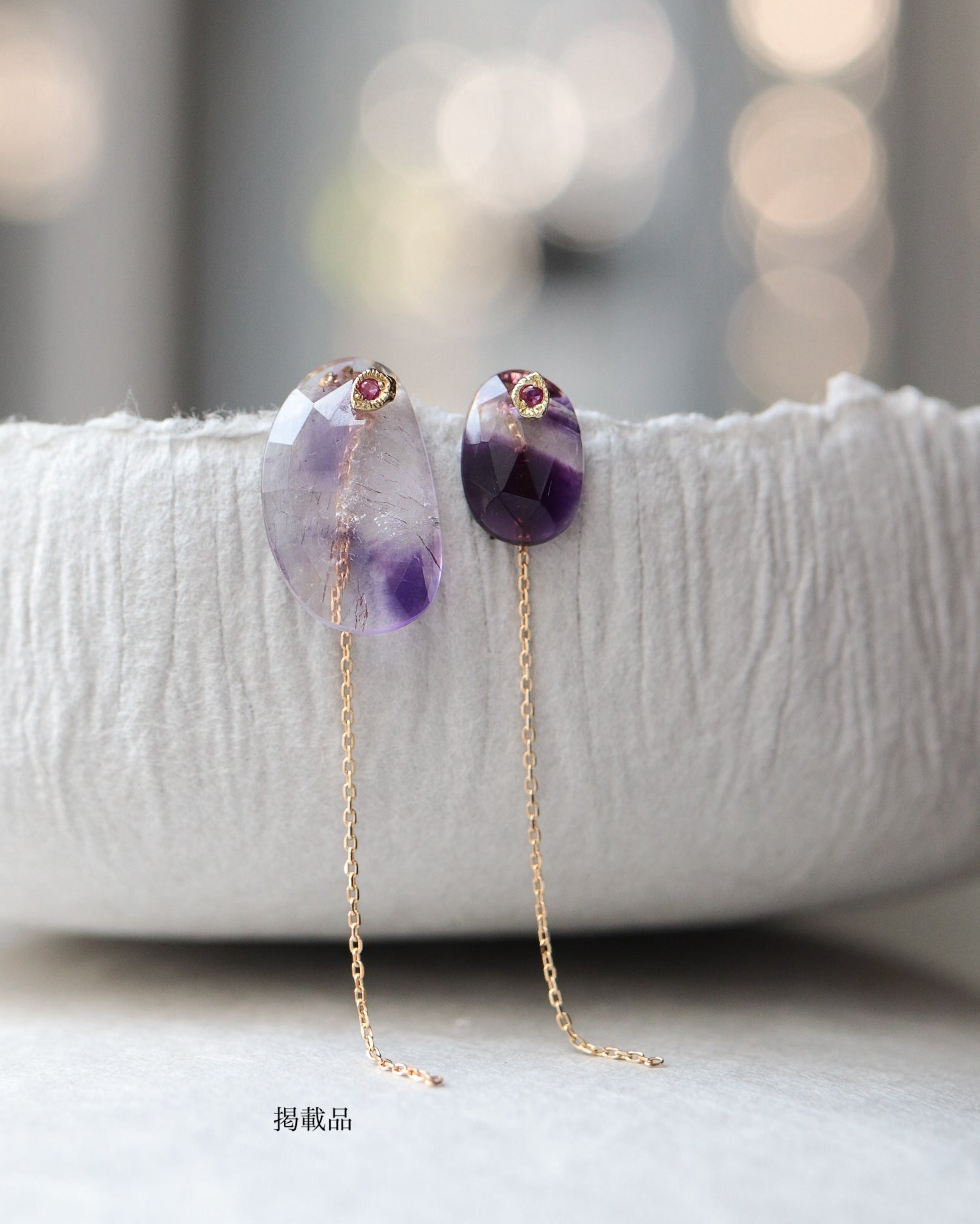 Flat Pierced Earring - Bicolor Amethyst -
