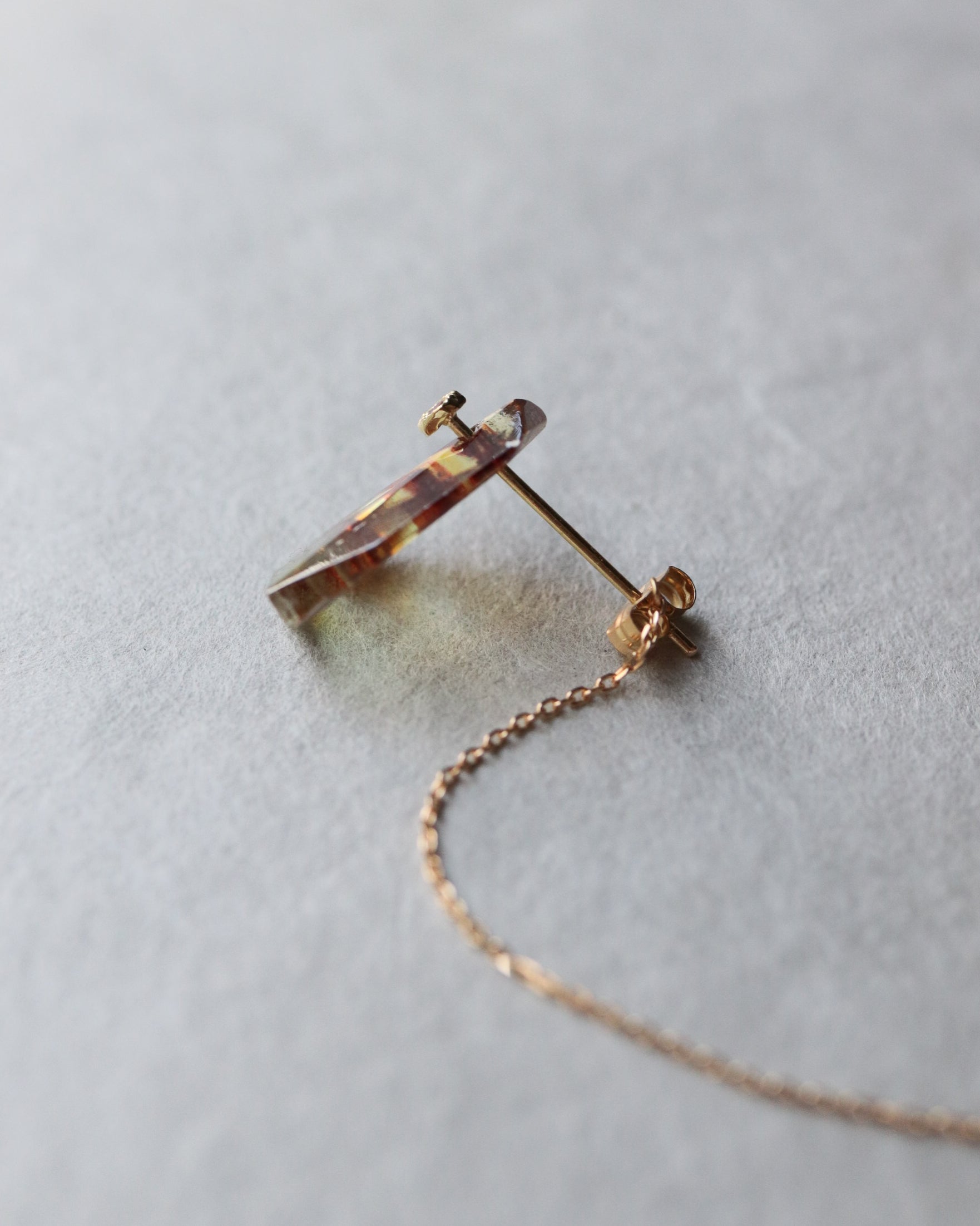 Flat Pierced Earring - Sphalerite -