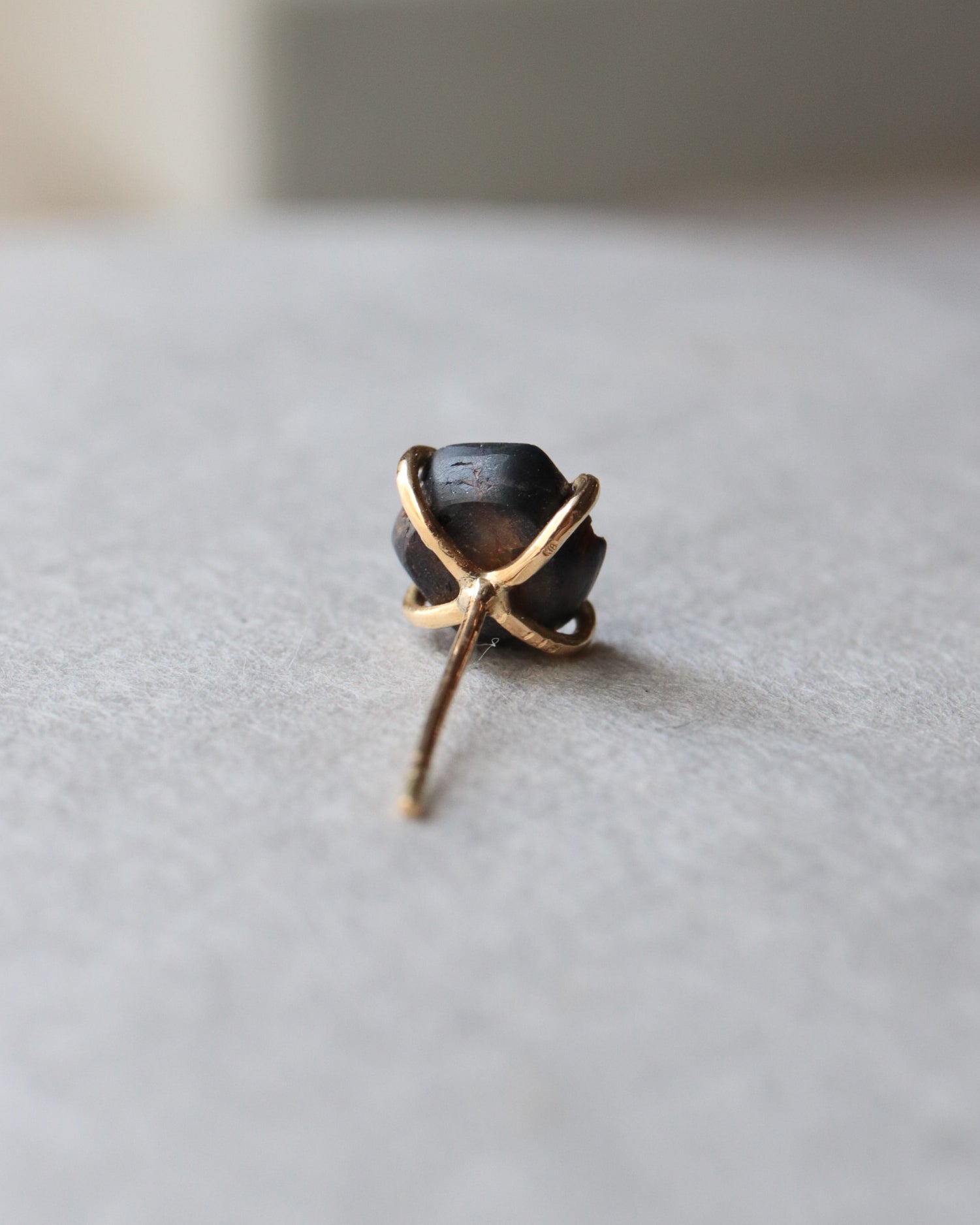 Prong Pierced Earring - Trapiche Sapphire -