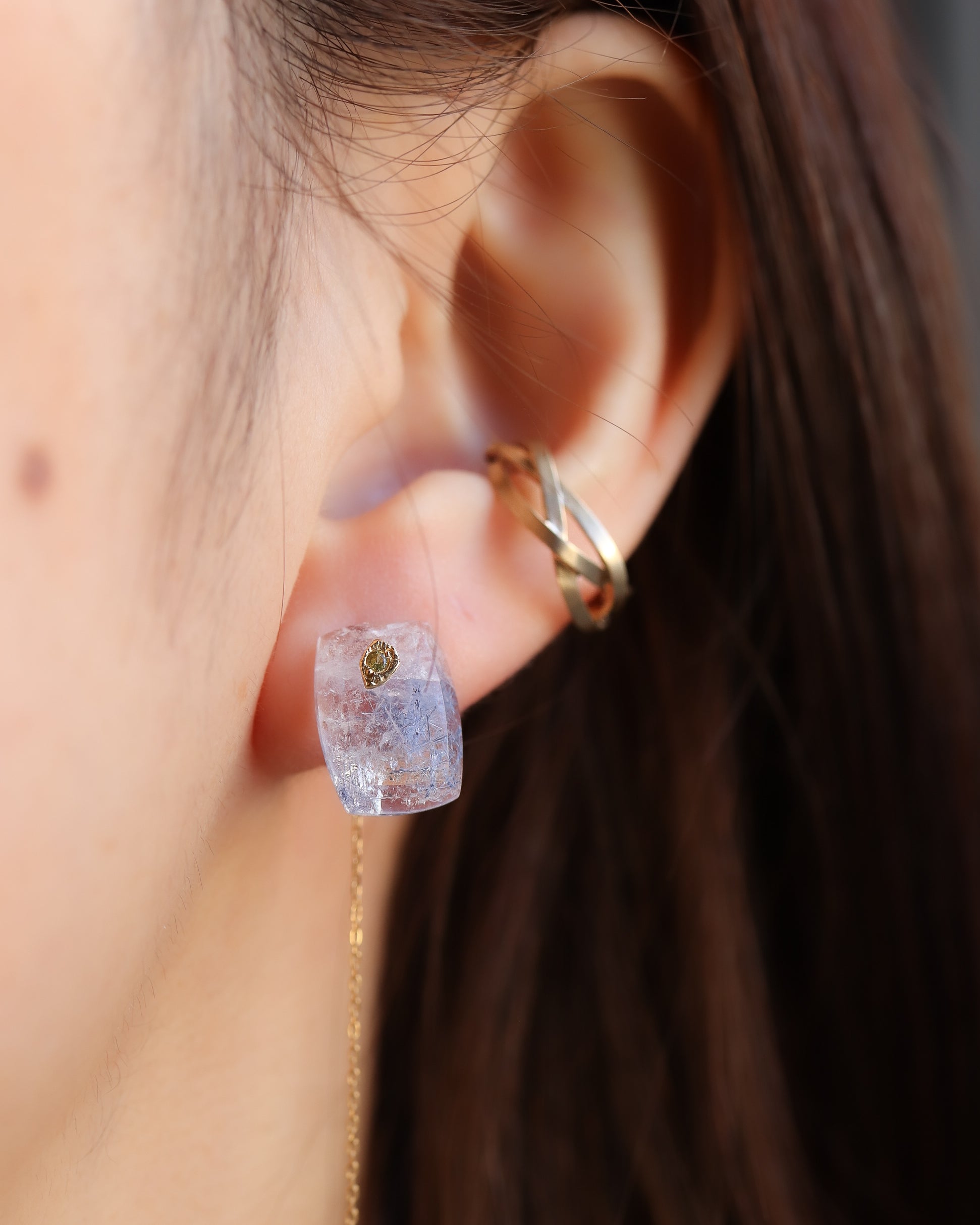 Flat Pierced Earring - Dumortierite in Quartz -【C】