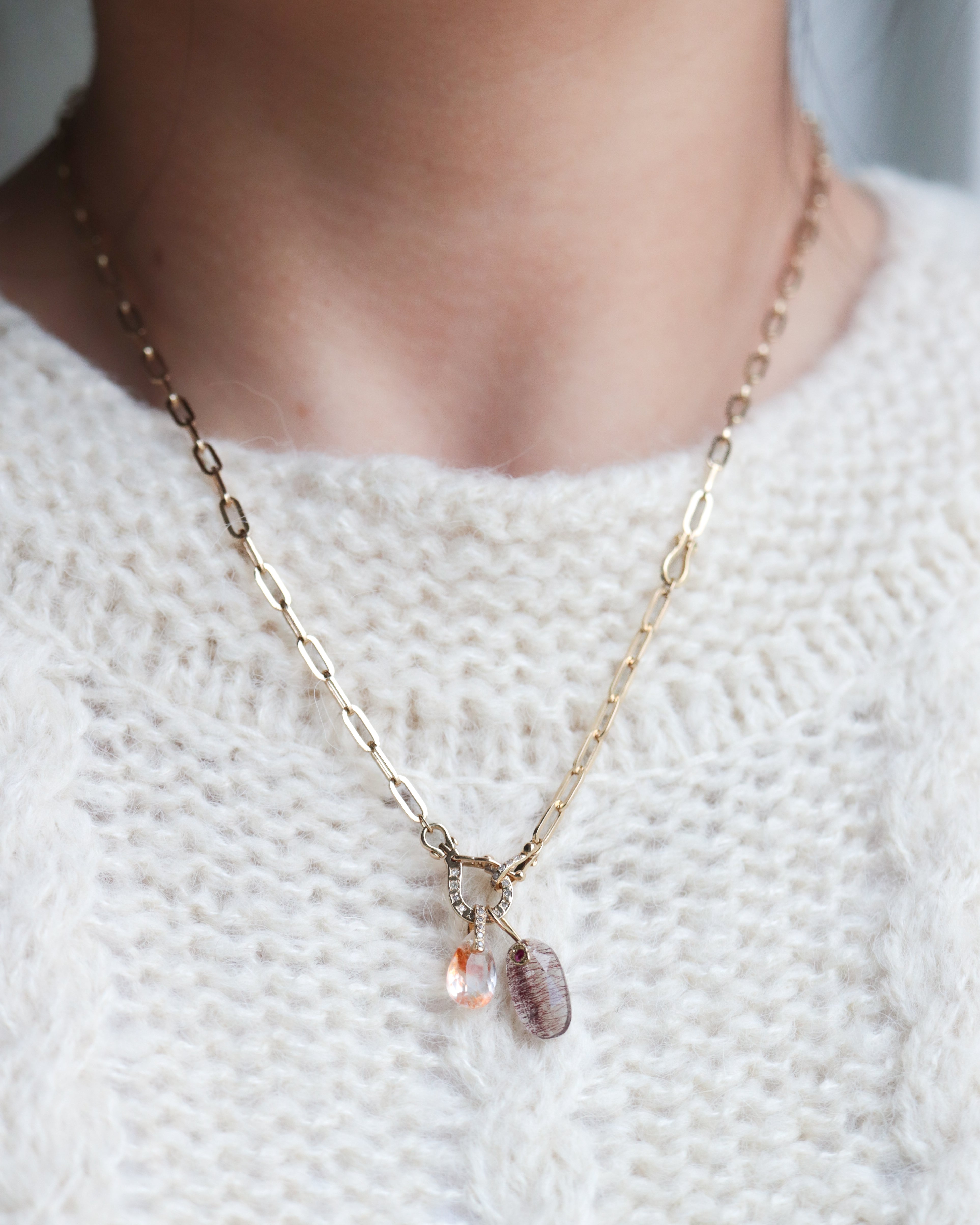 Flat Necklace - Strawberry Quartz -