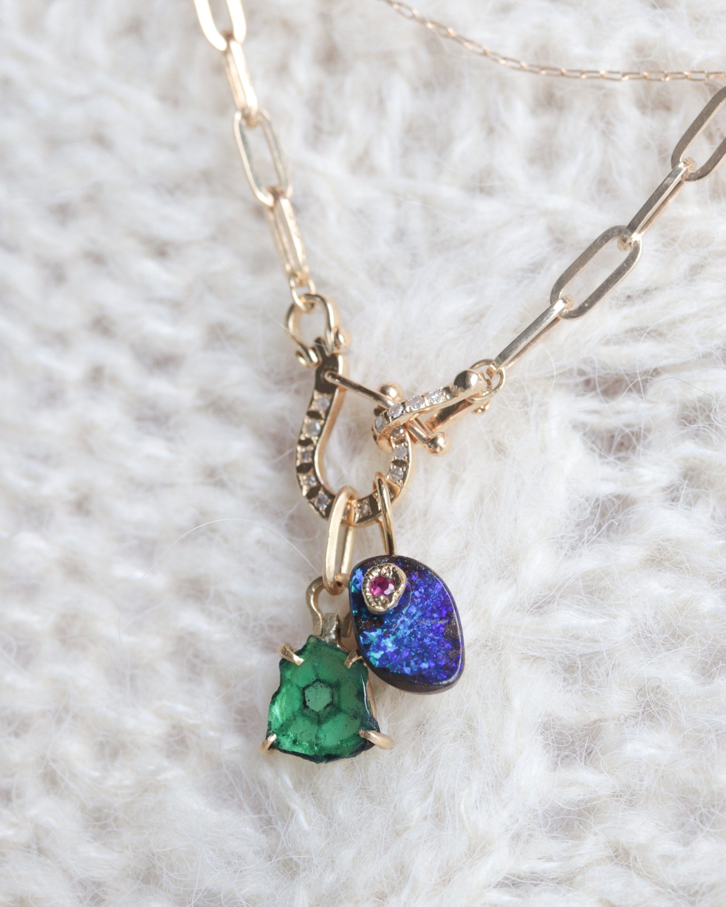 HorseShoe Prong Necklace - Trapiche Emerald -