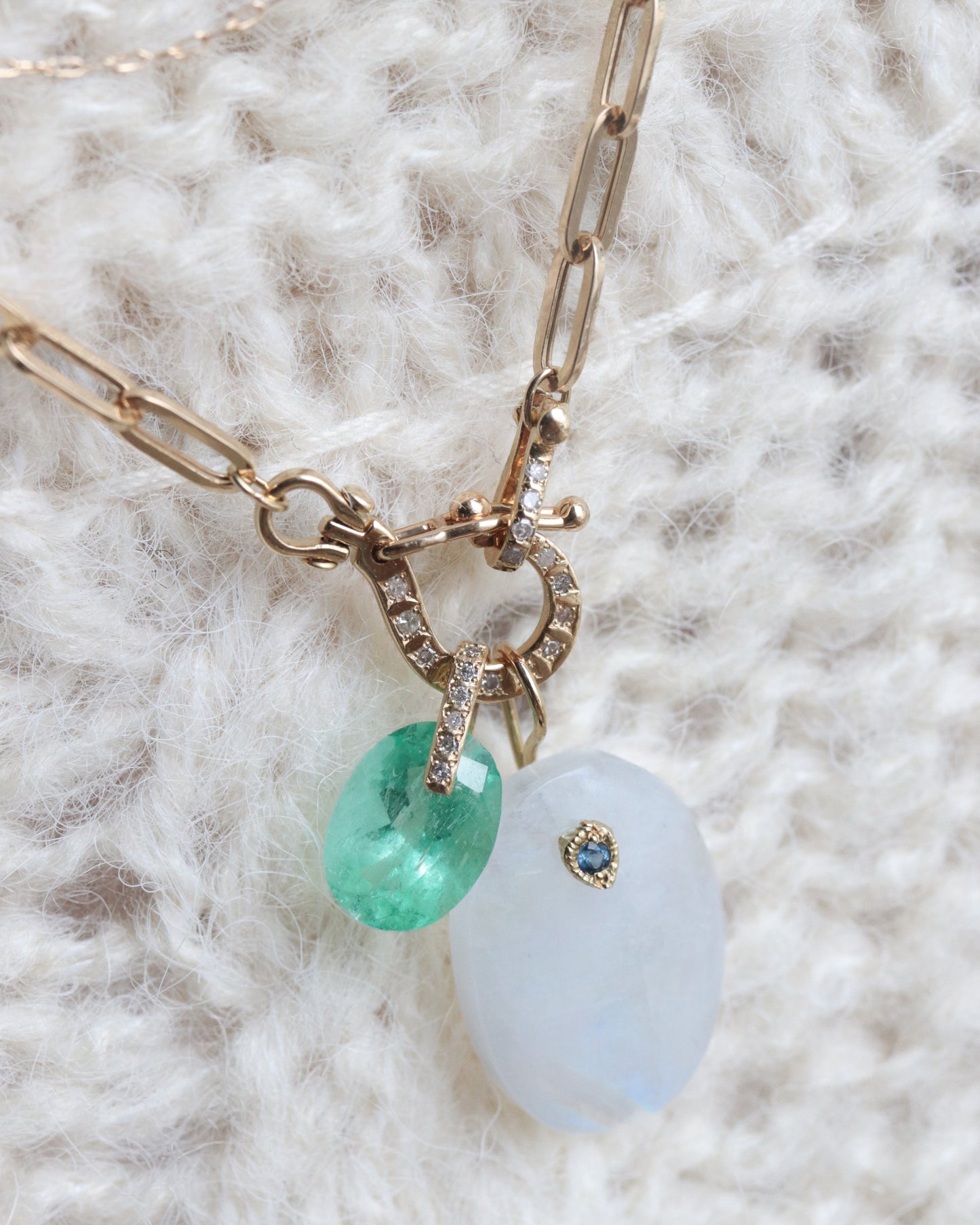 Flat Necklace - Rainbow Moon Stone -