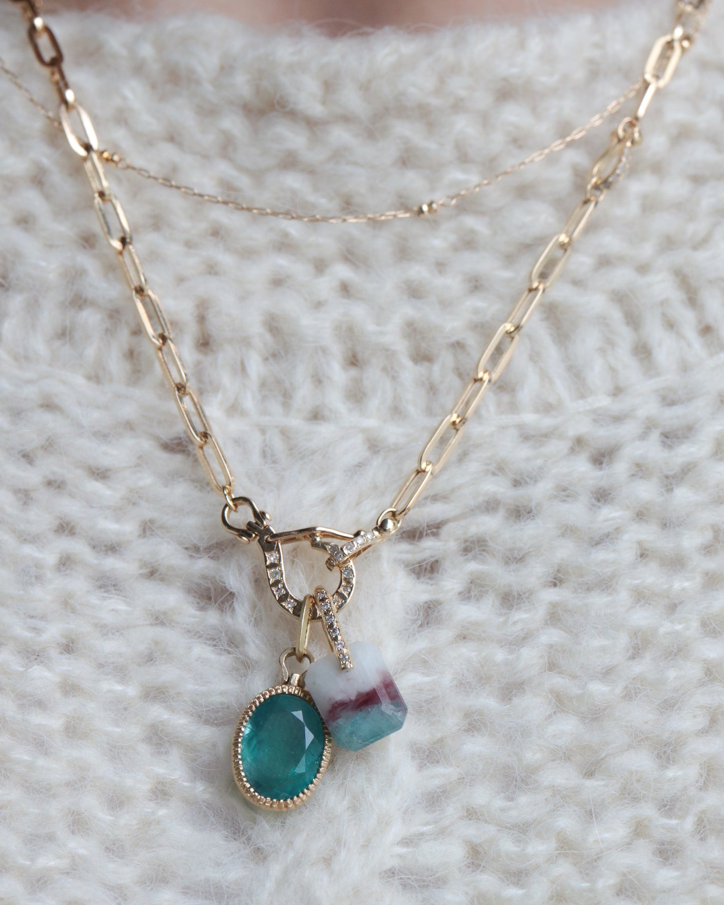 HorseShoe Milgrain Necklace - Grandidierite -