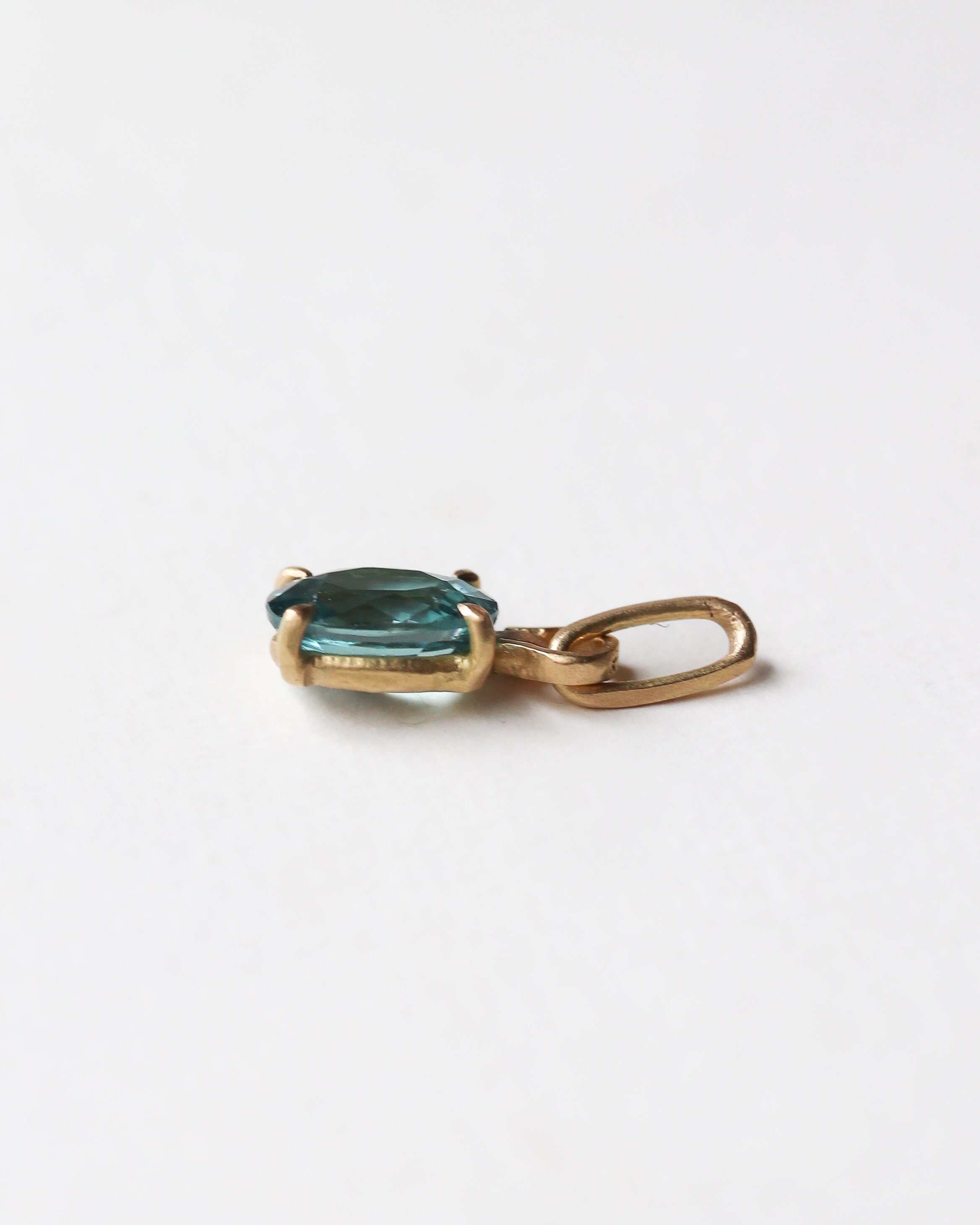 Horse Shoe Prong Necklace - Blue Zircon -