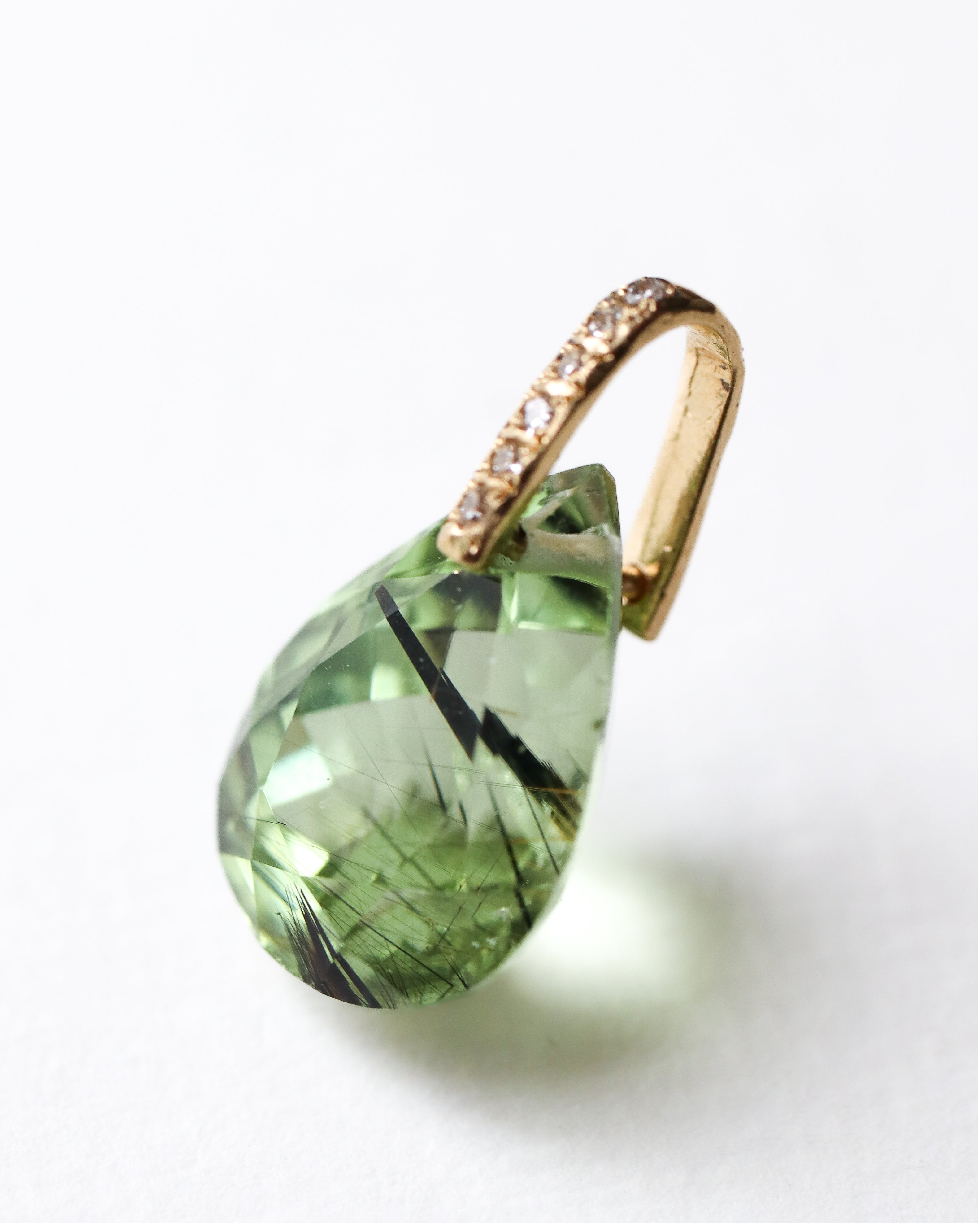 Hibiki Stone Necklace - Peridot Rutile -