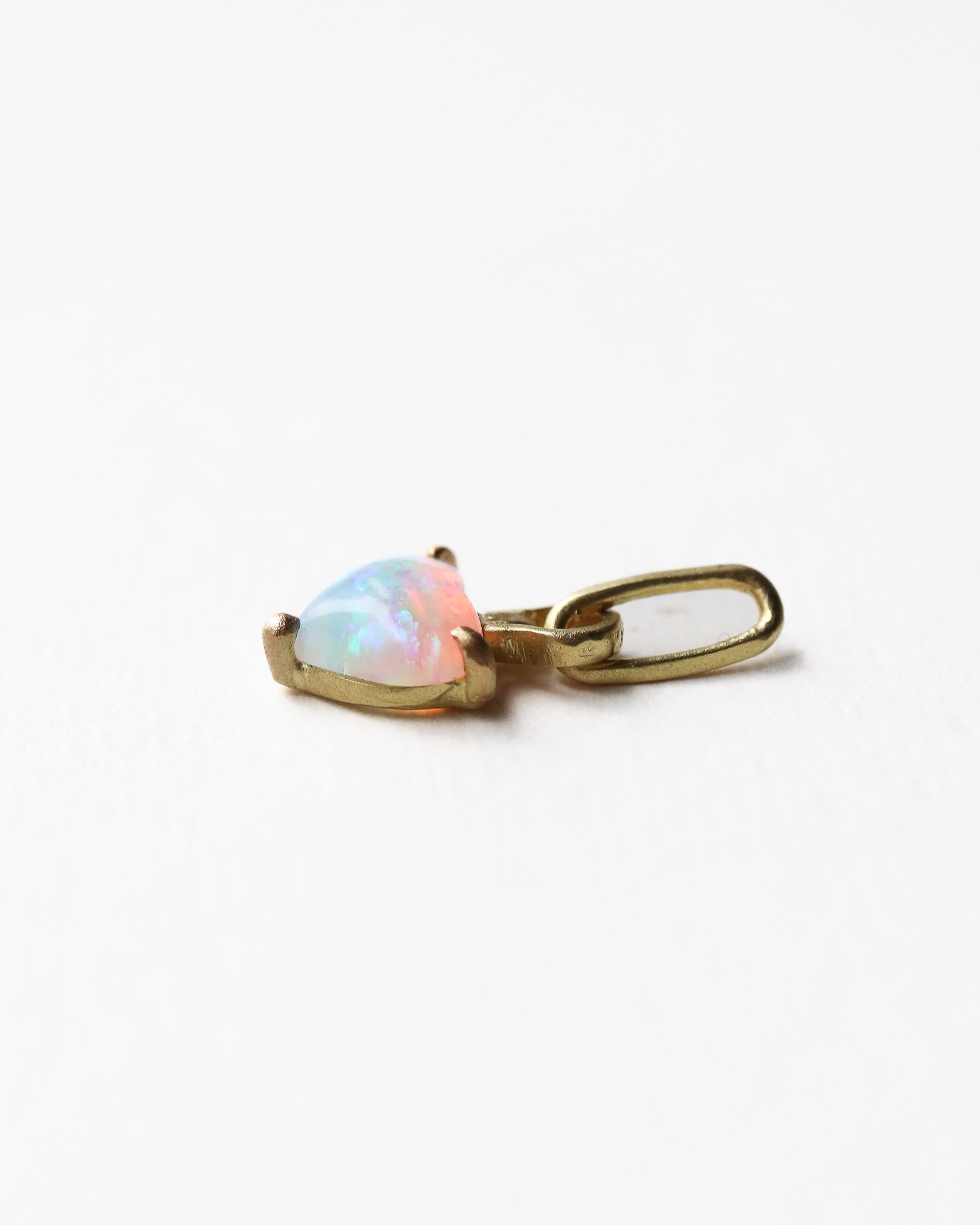 HorseShoe Prong Necklace - Opal -