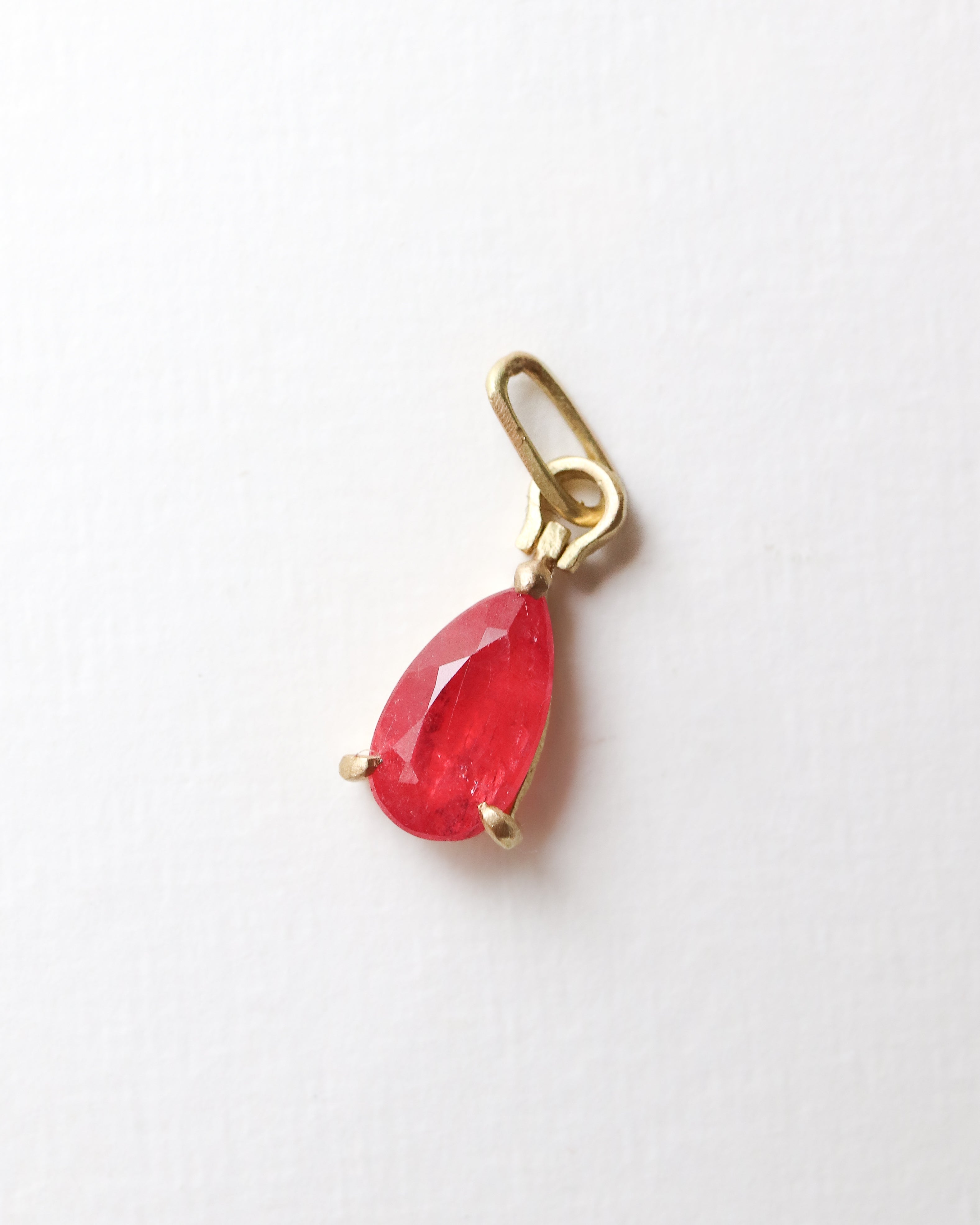 HorseShoe Prong Necklace - Rhodonite -